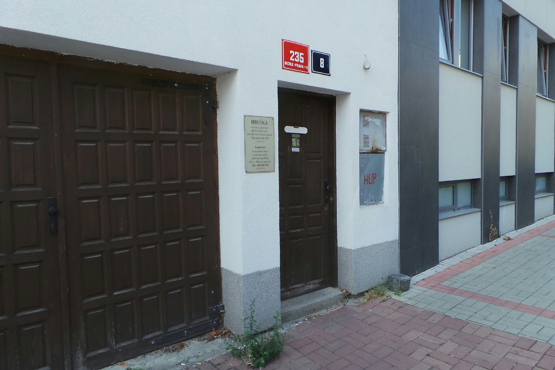 TRUHLÁŘSTVÍ A ZEDNICKÉ PRÁCE HRUŠKA