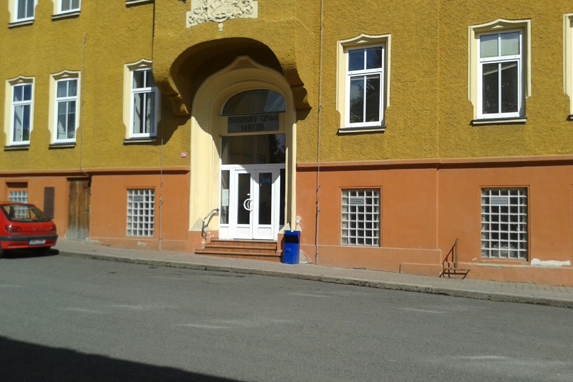 MÚ Hrob - Odbor finanční a vnitřních věcí