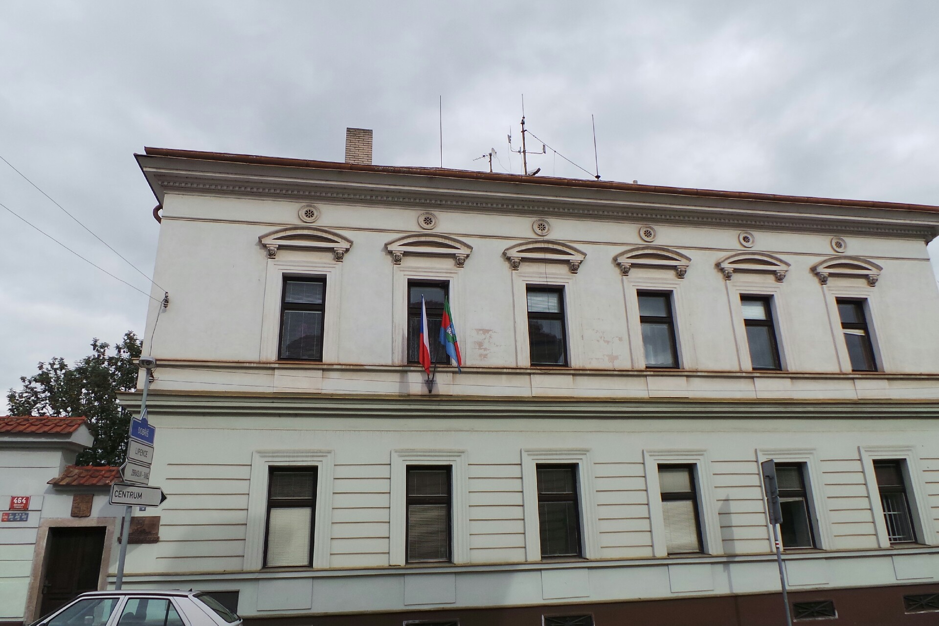 ÚMČ Praha - Zbraslav - Odbor výstavby foto 1