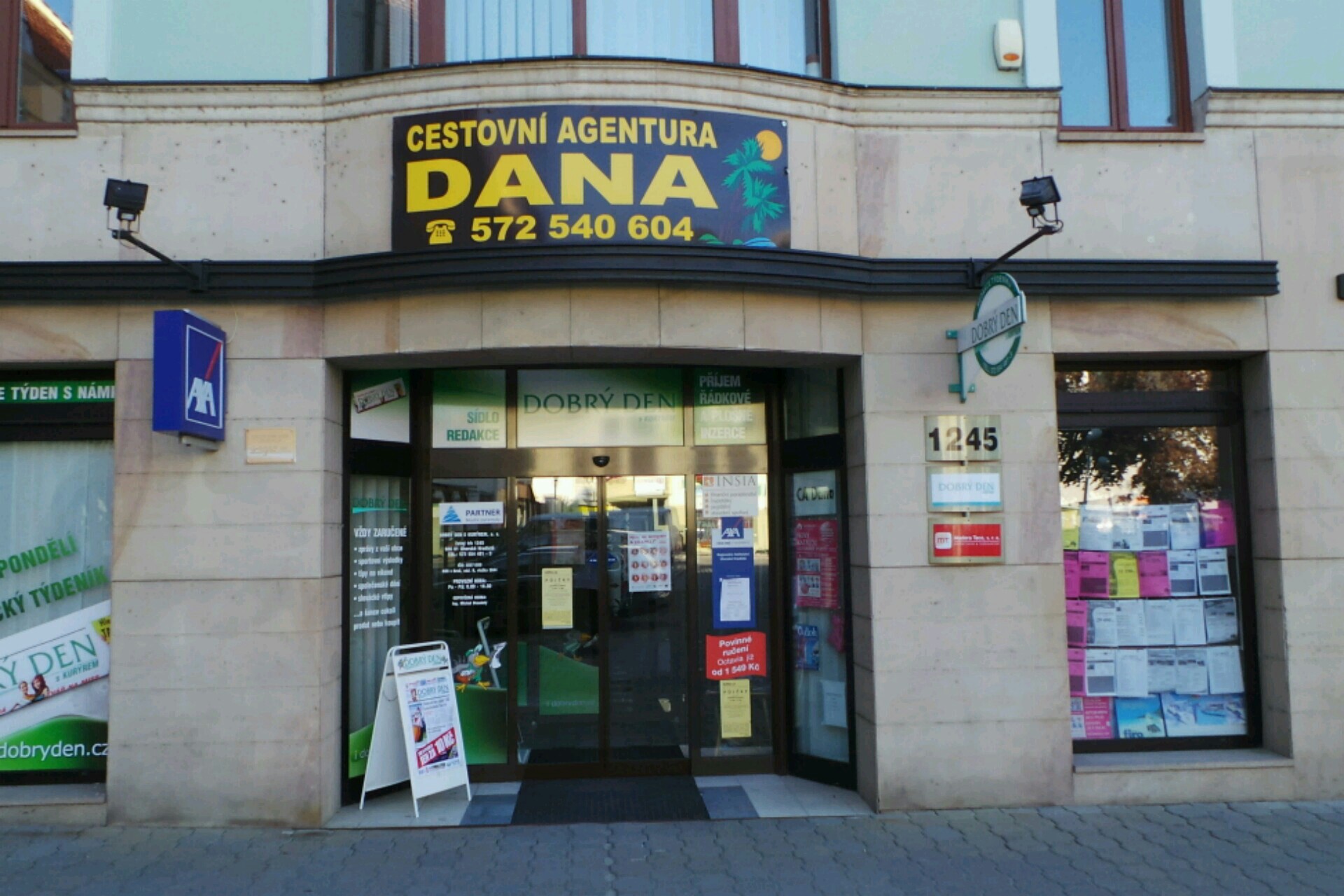 DOBRÝ DEN S KURÝREM, a.s.