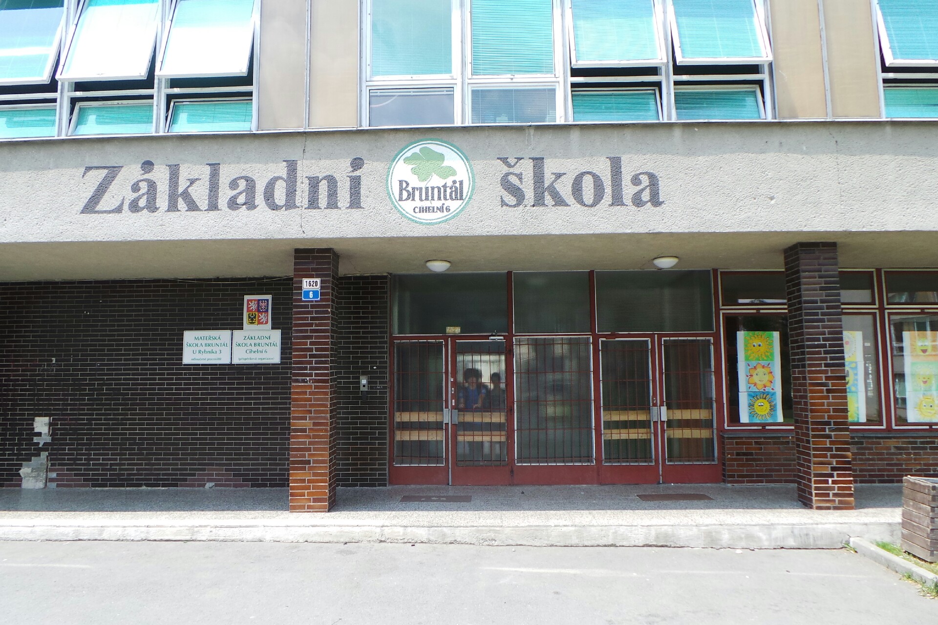 Základní škola Bruntál, Cihelní 6
