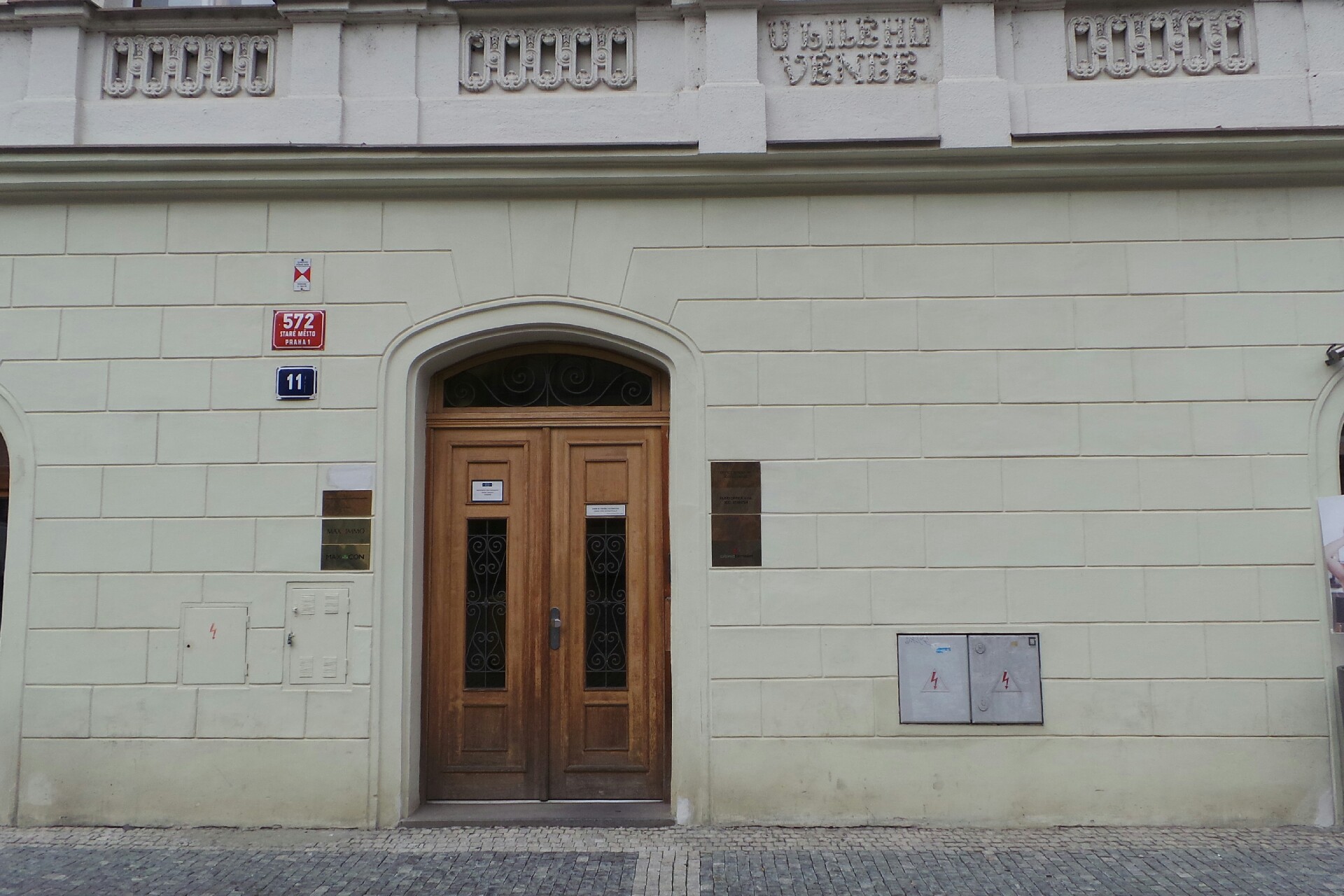 Mgr. Eva Bernadet, advokát