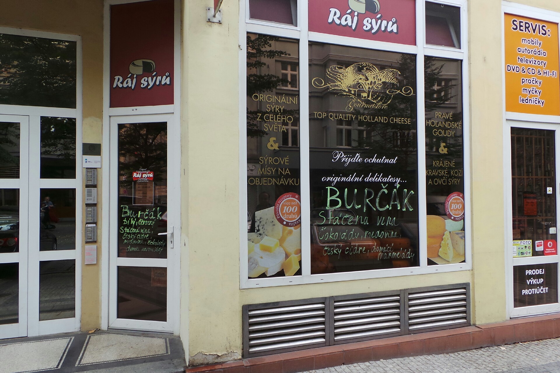 Ráj sýrů & Vinotéka