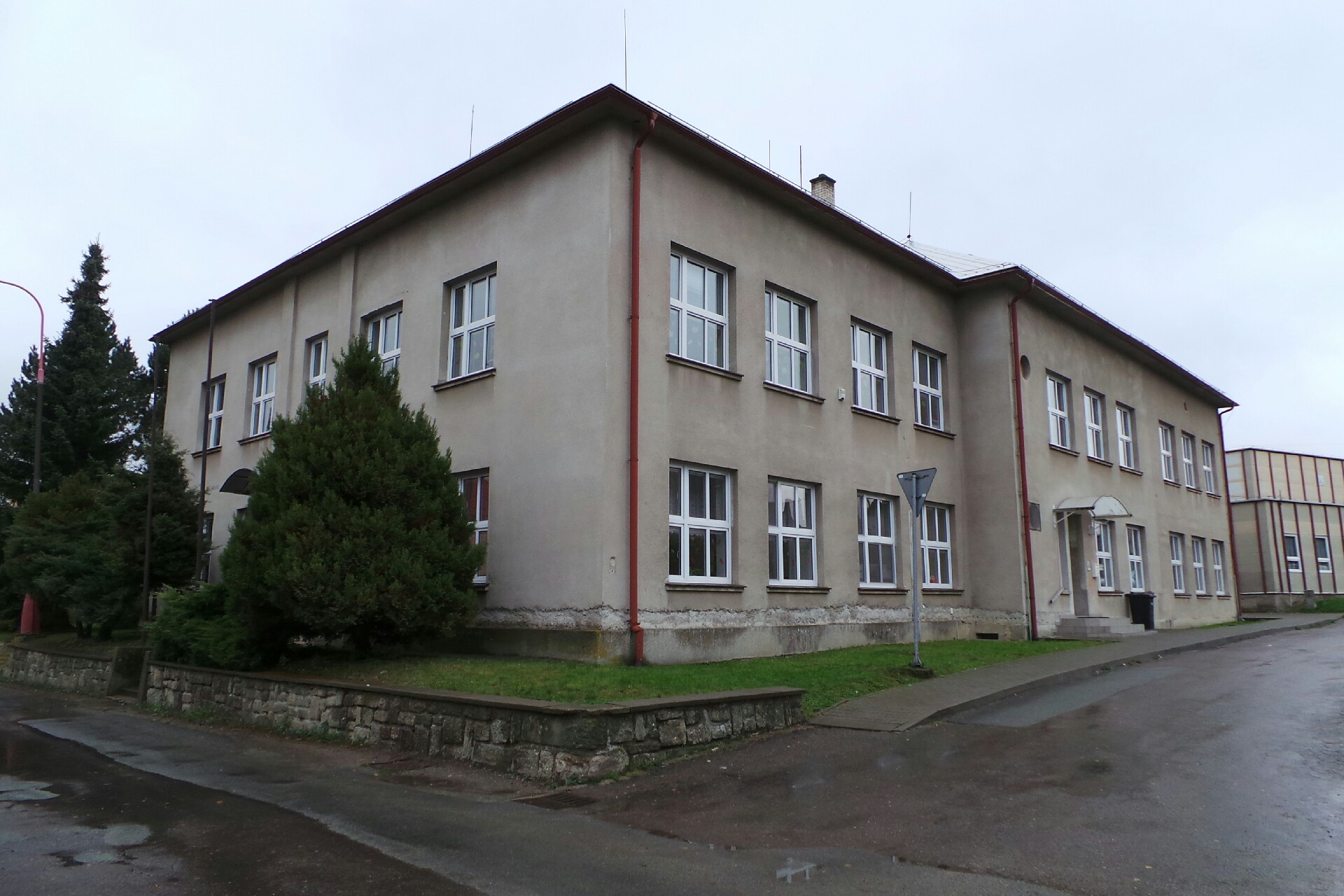 ZŠ a MŠ Slatina nad Zdobnicí