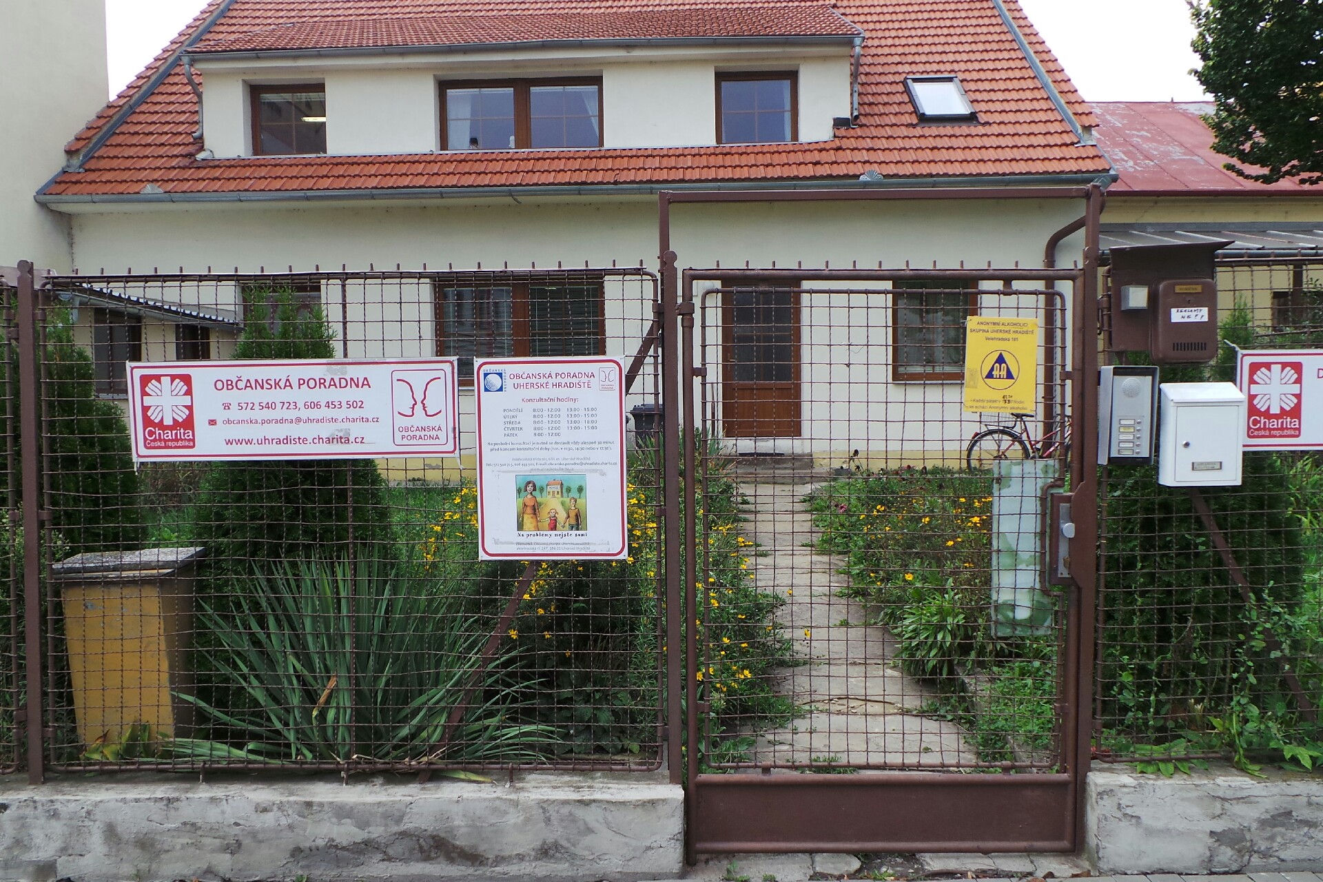 Oblastní charita Uherské Hradiště - Občanská poradna