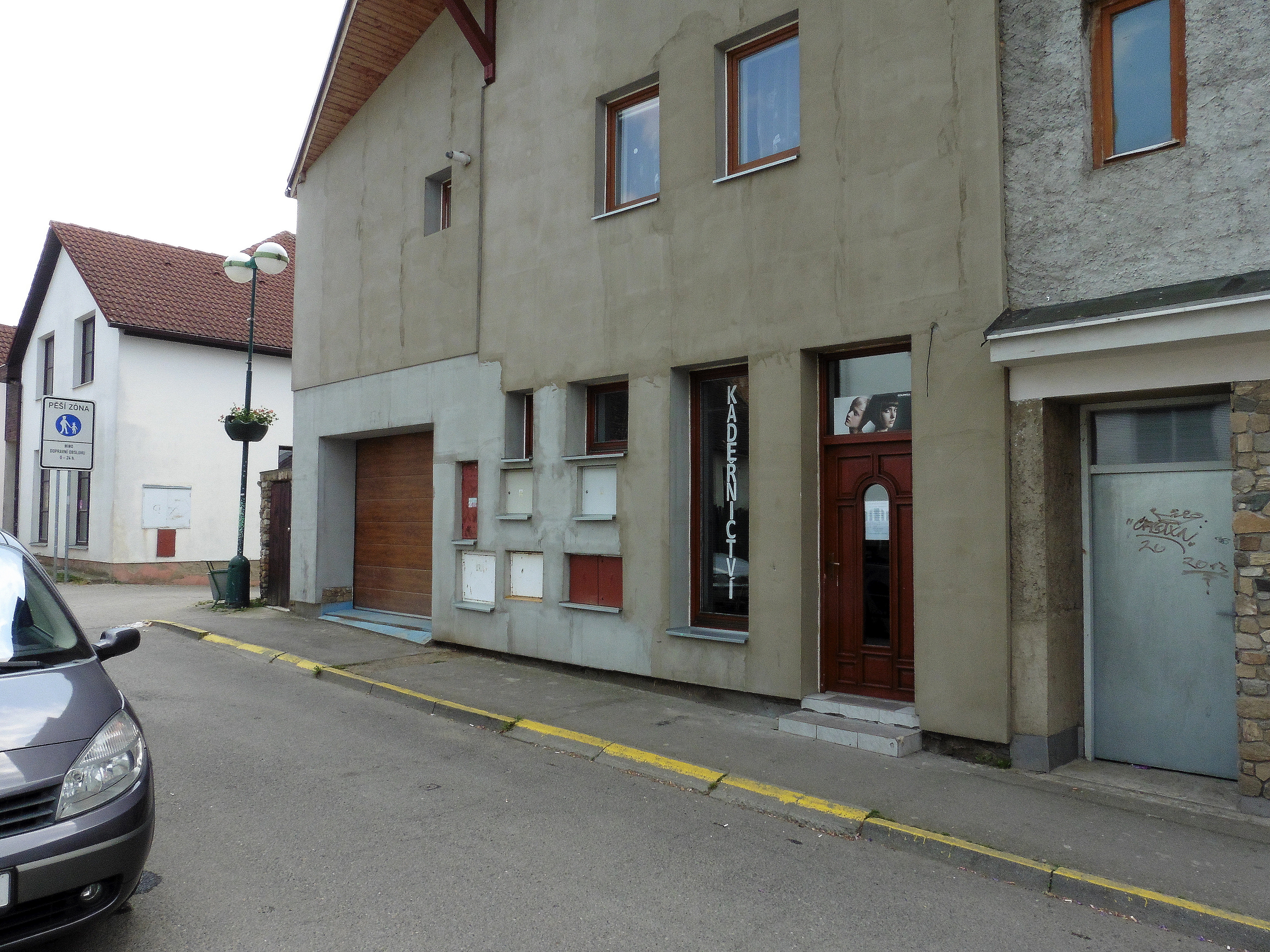 Kadeřnictví na rohu foto 3