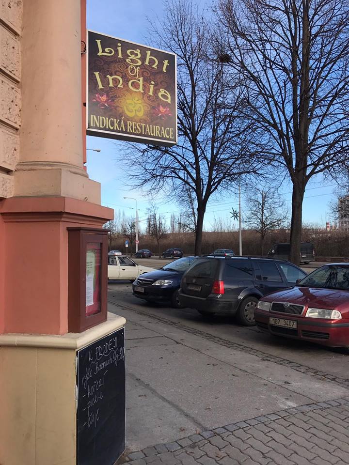 Indická restaurace Light of India foto 3
