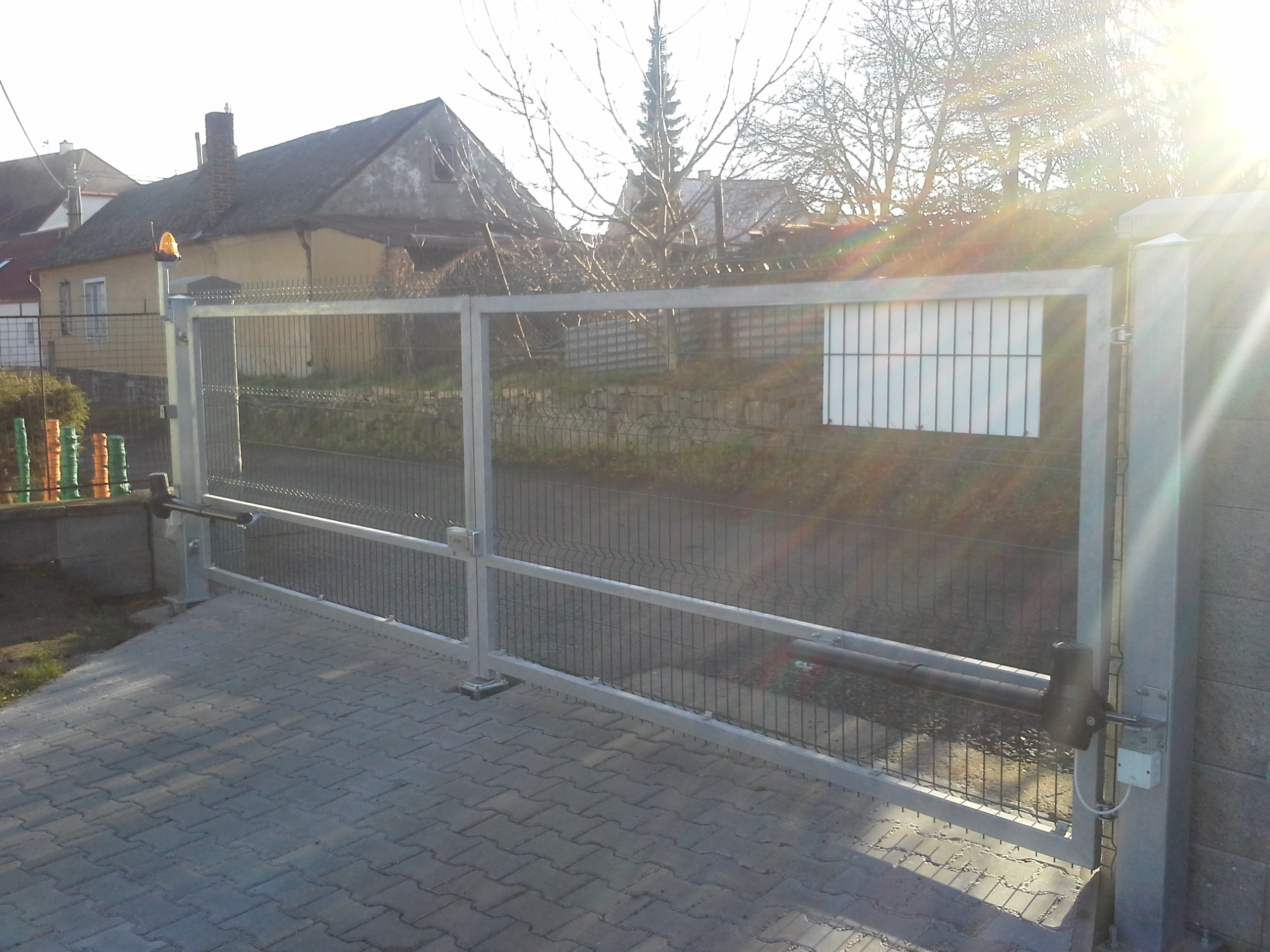 Jaroslav Drda   * vrata * brány * rolety * kovovýroba * foto 3