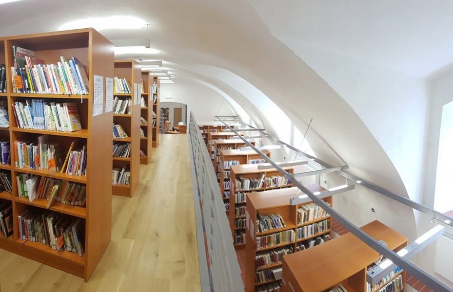Knihovna Ivana Slavíka Hořovice foto 2