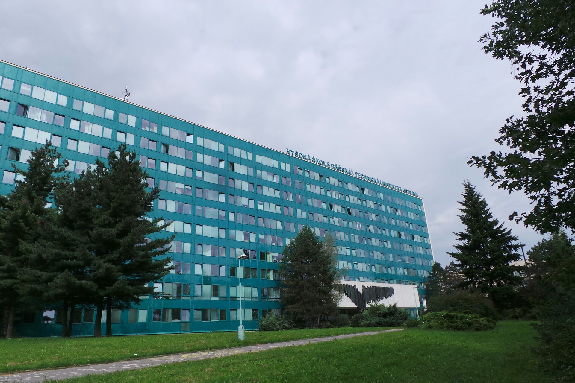 Centrum nanotechnologií Vysoká škola báňská - Technická univerzita Ostrava