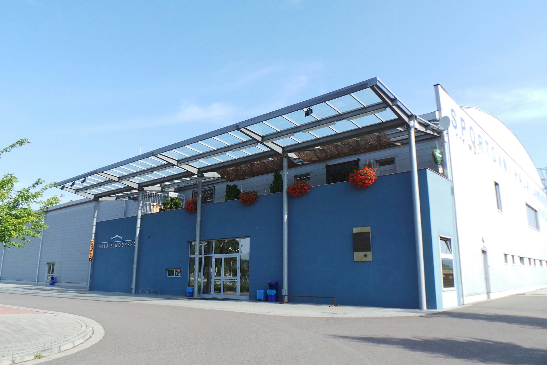 Sportovní hala B. Modrého