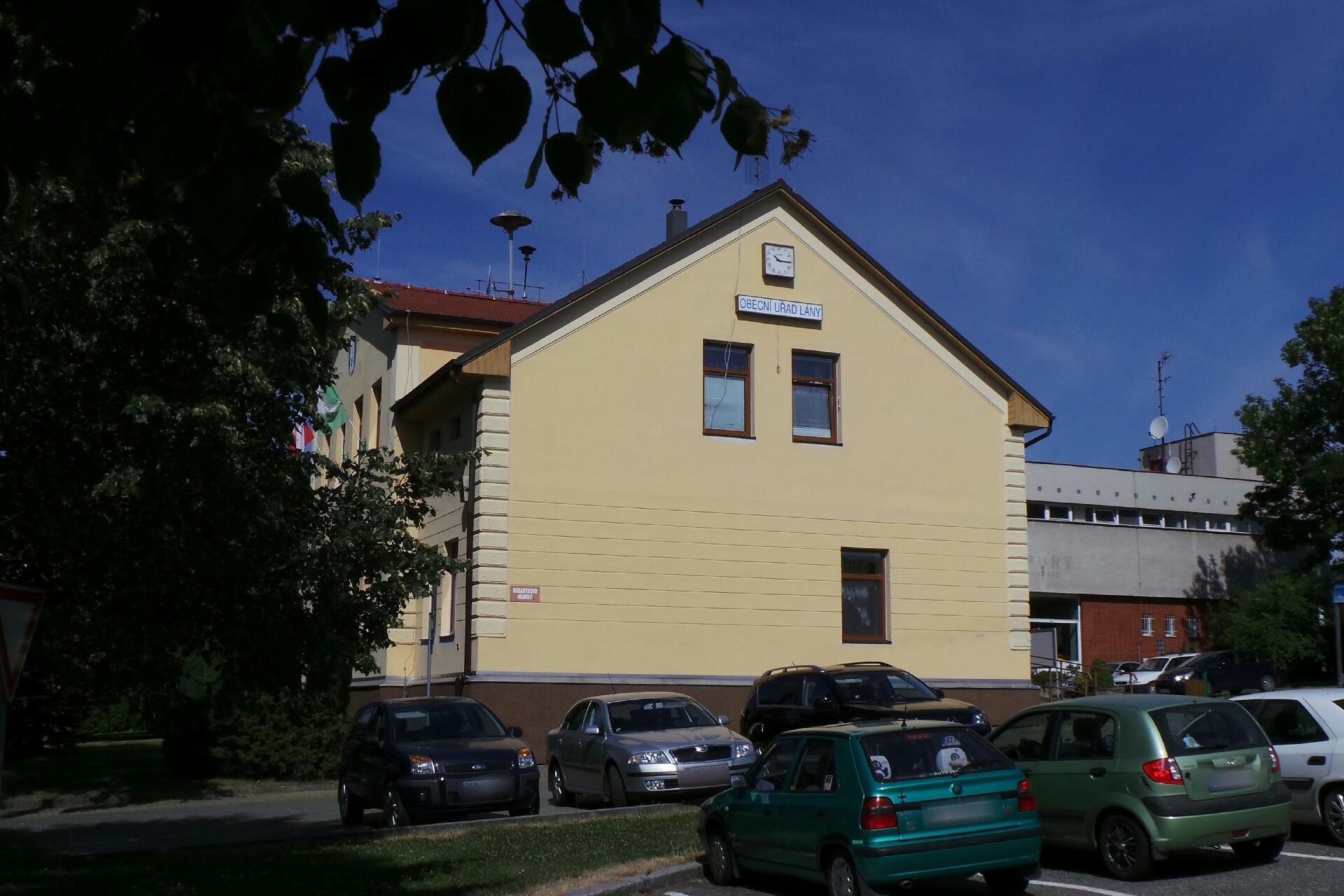 Lány - obecní úřad
