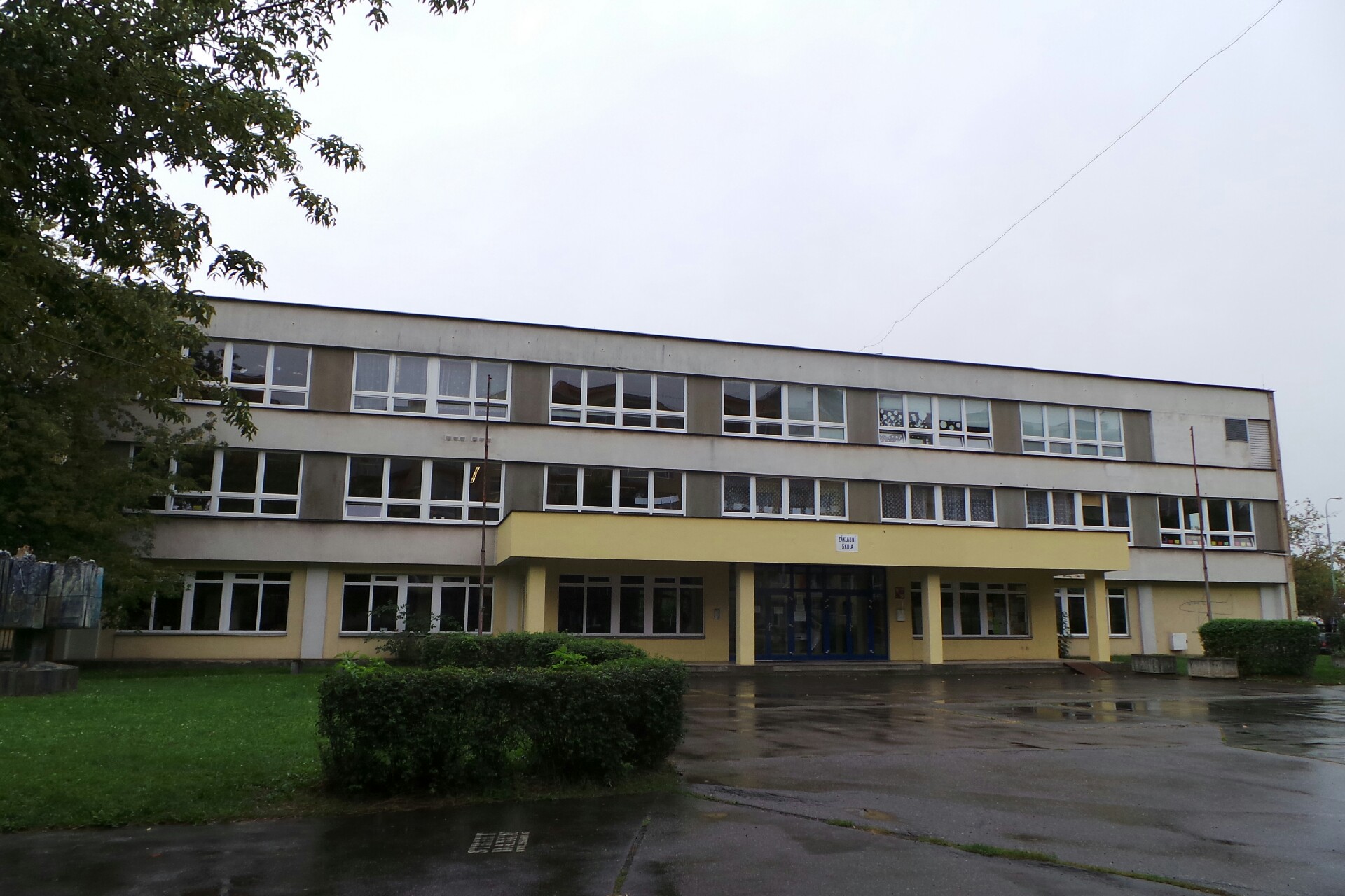 ZŠ a MŠ, Praha 9, Tupolevova