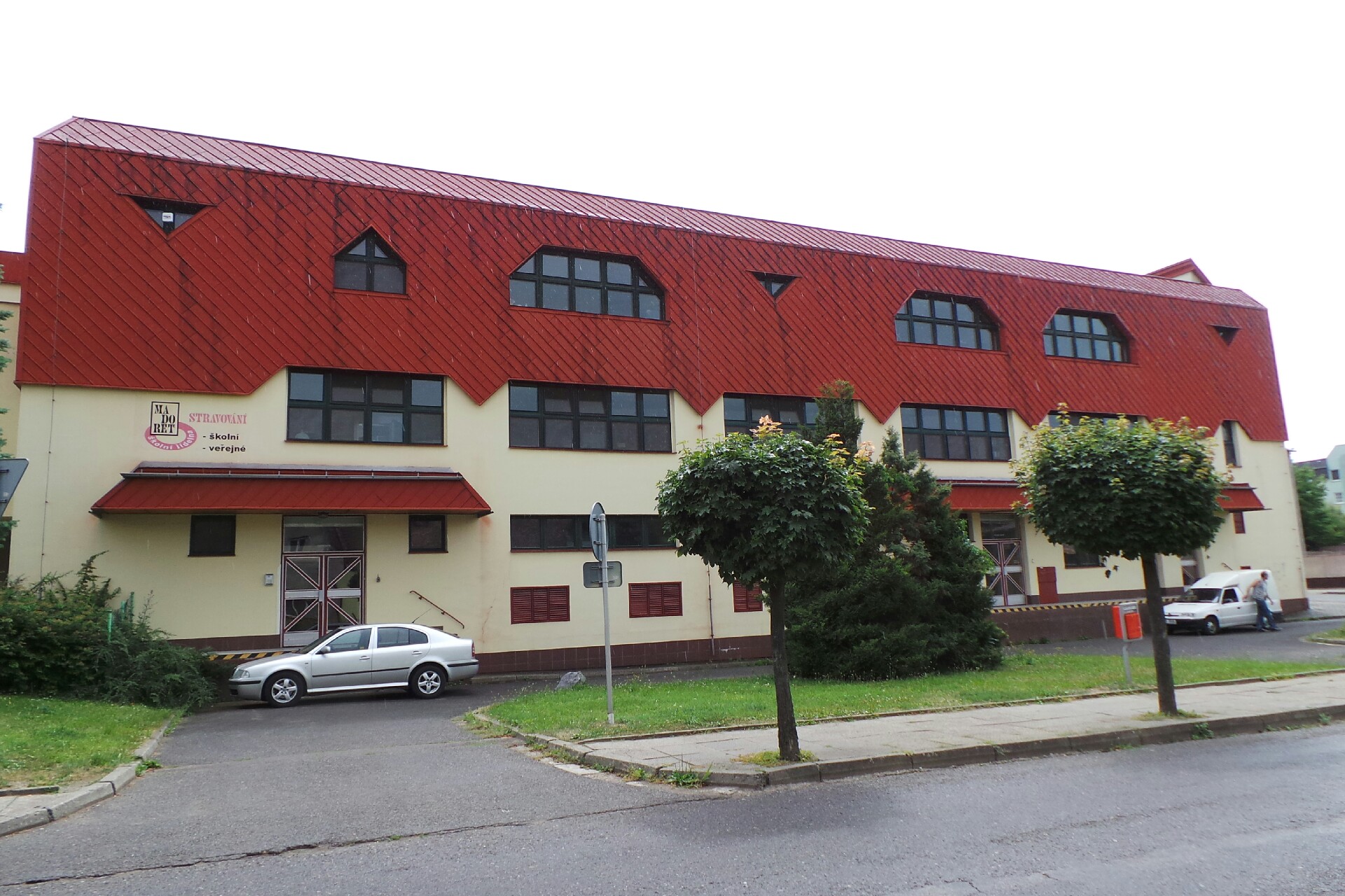 Školní jídelna MADORET