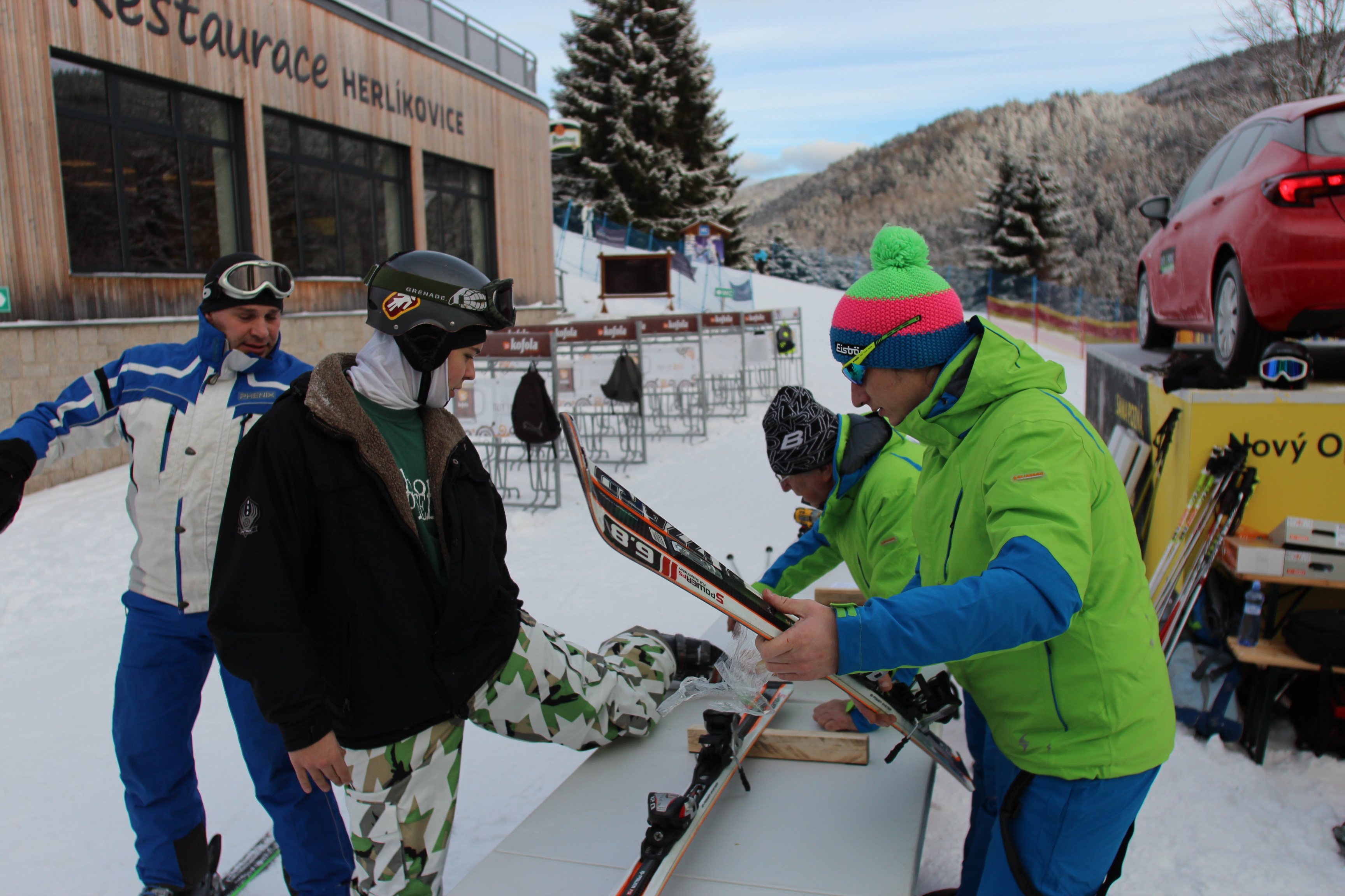 LyžeGoHome - Půjčovna, prodej a servis lyží foto 2