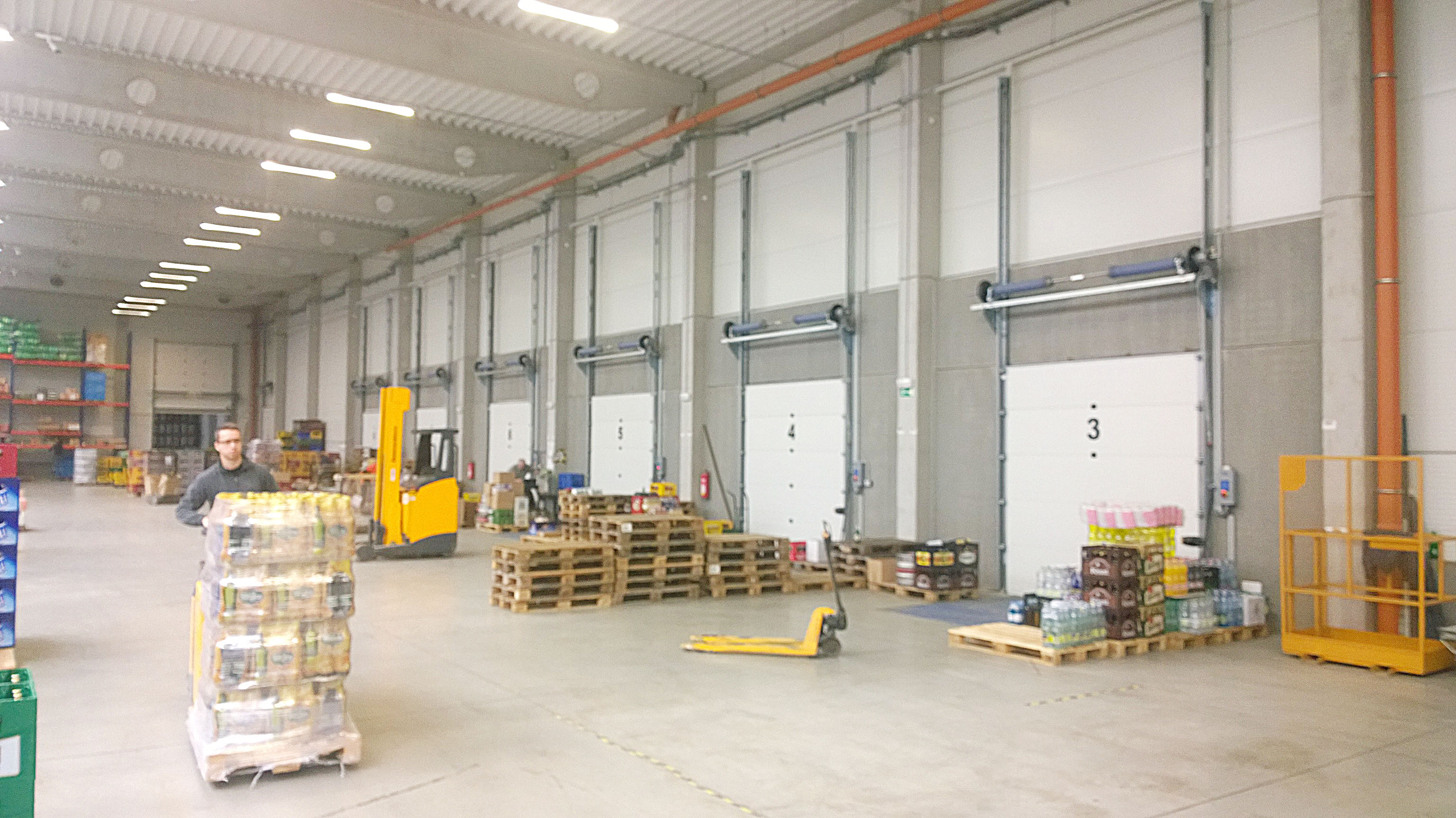 Logistické centrum Třebíč foto 3