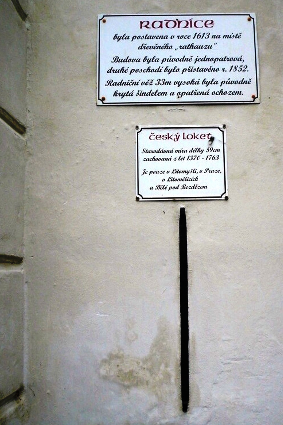 Bělá pod Bezdězem - městský úřad foto 2