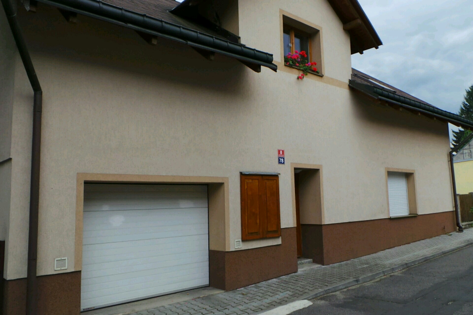 D E S I G N - M, v.o.s.