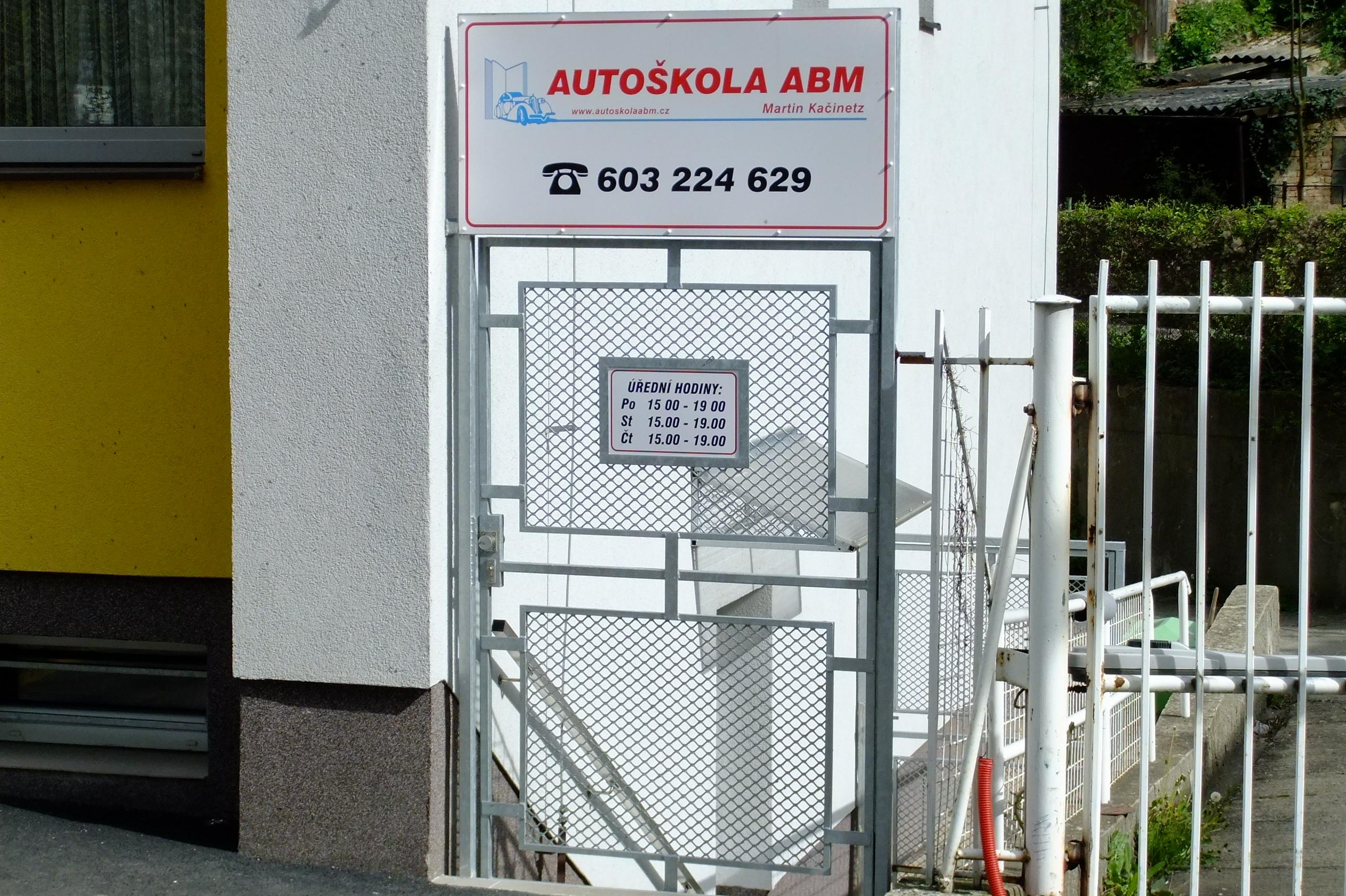 Autoškola ABM Praha - Martin Kačinetz