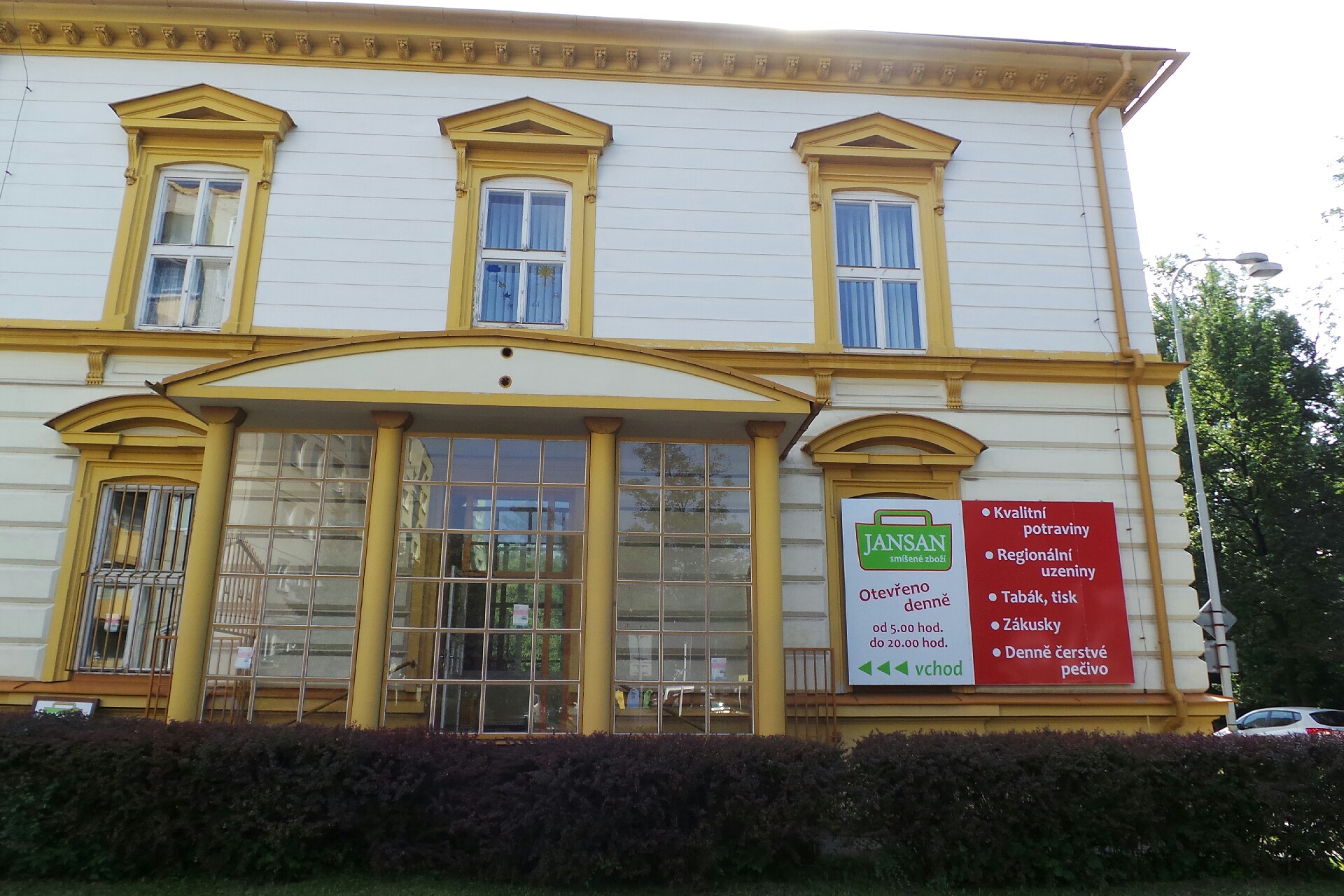 Potraviny Dvořákův okruh 325