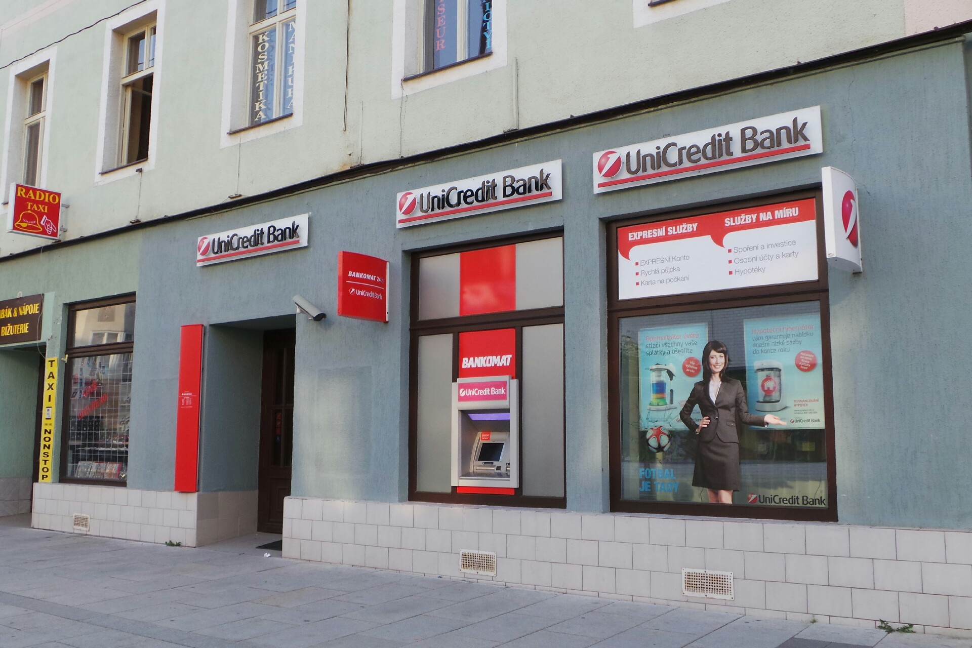 UniCredit Bank Czech Republic and Slovakia, a.s. foto 2