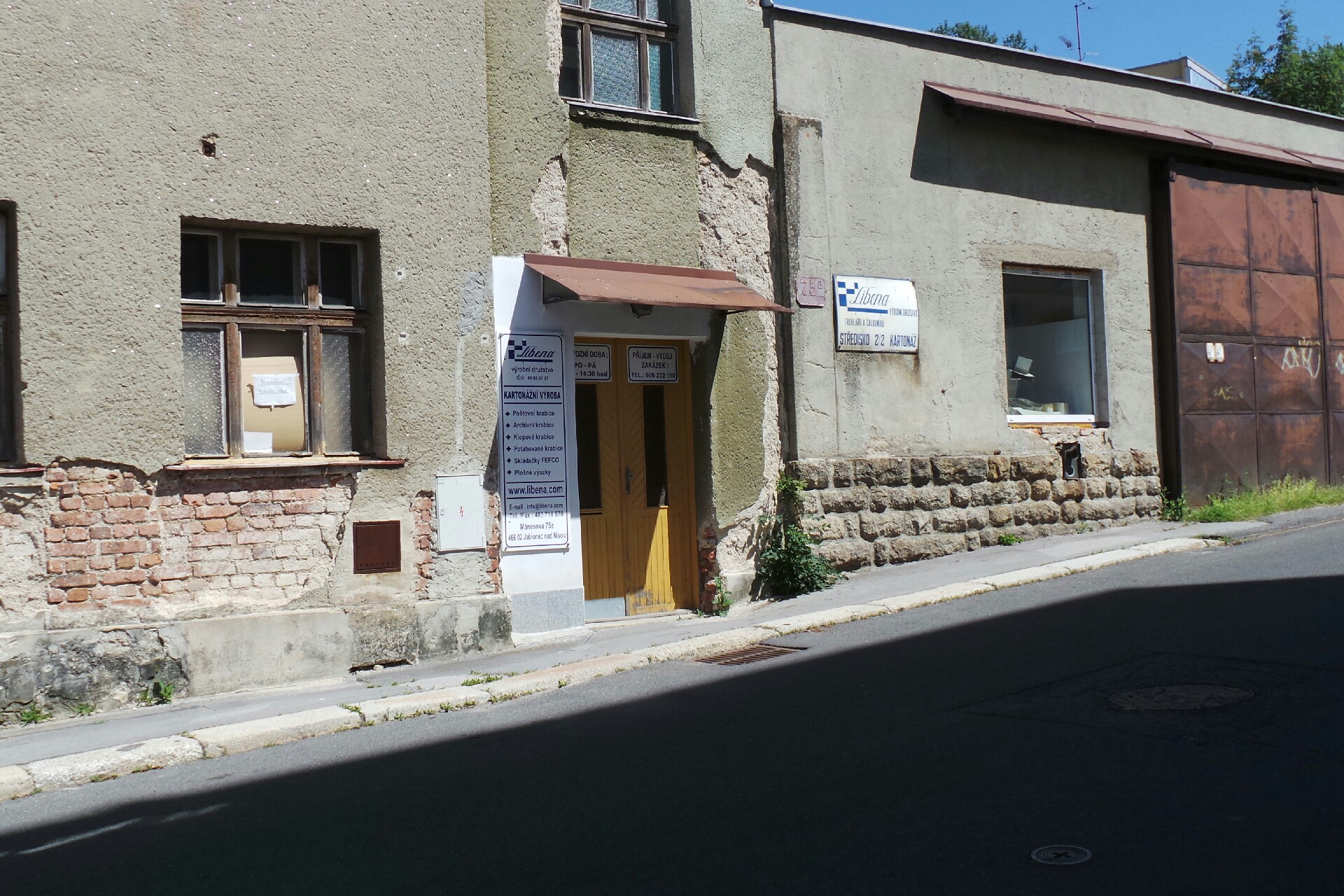 LIBENA, výrobní družstvo truhlářů a čalouníků