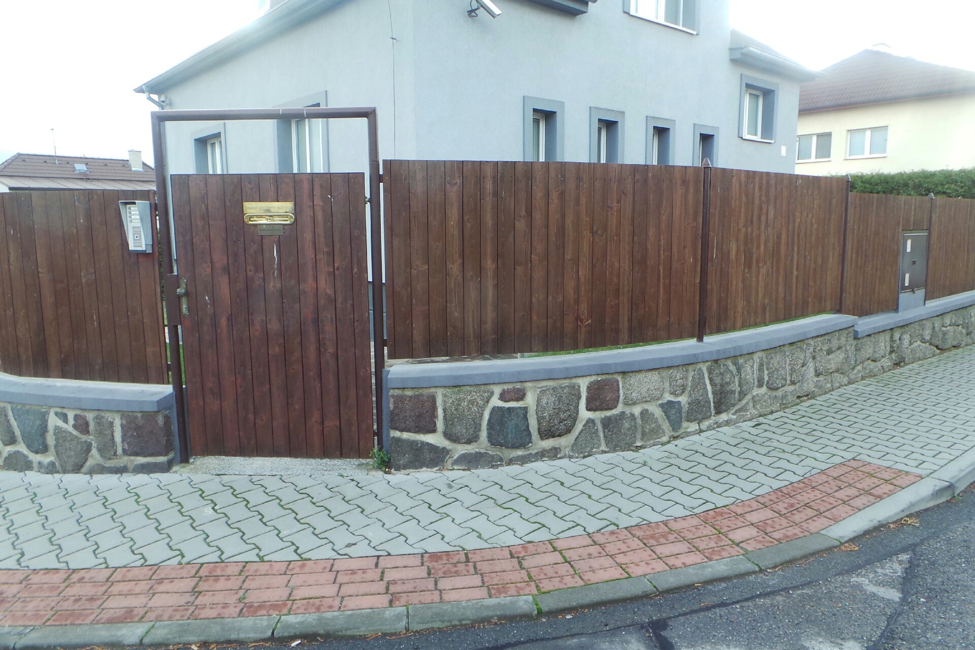 SARAH SECURITY SERVICE, spol. s r.o.