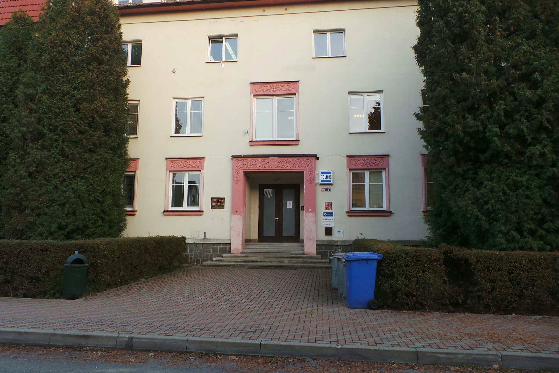 Policie ČR - Obvodní oddělení Votice foto 2