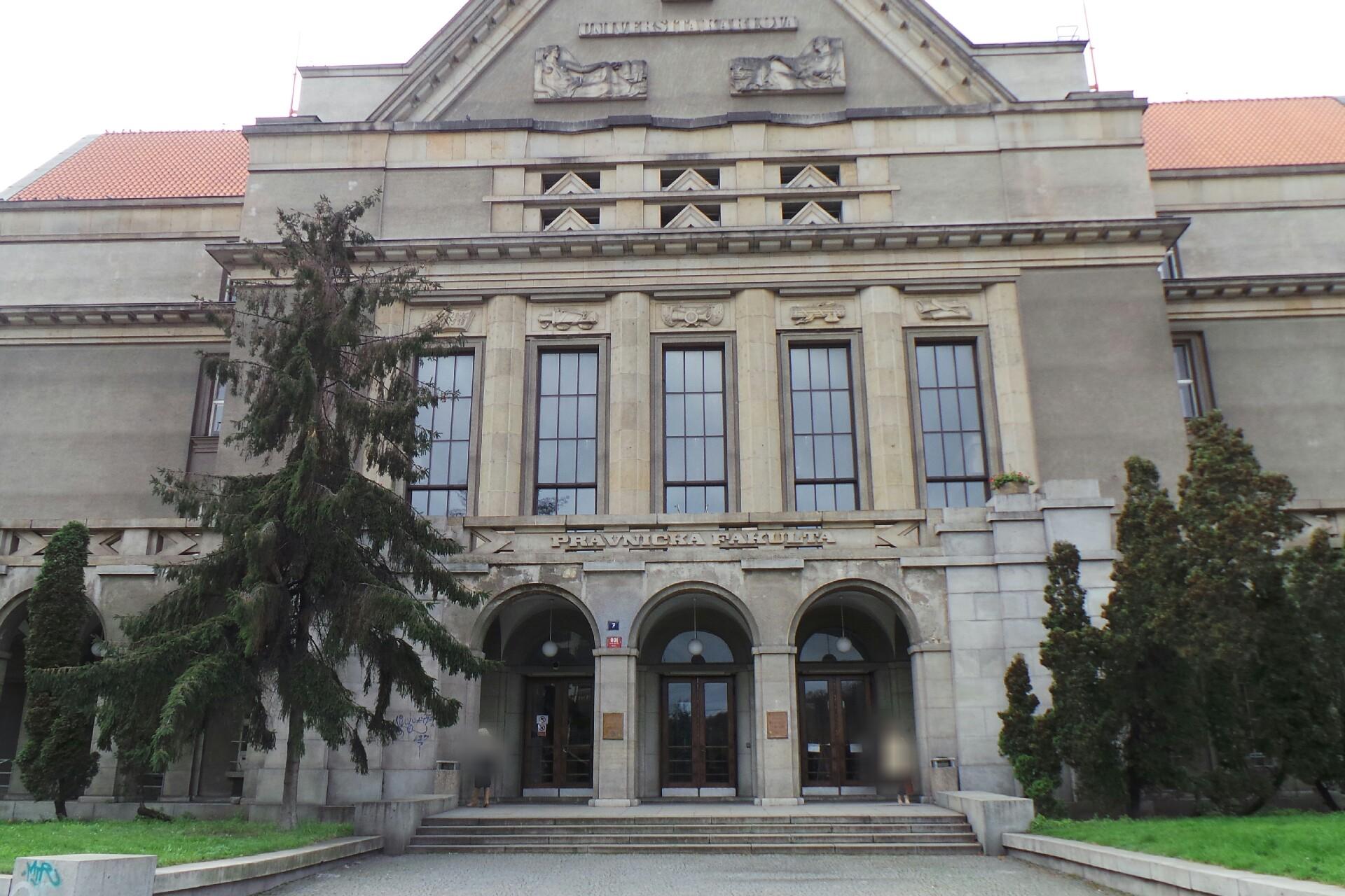 Spolek českých právníků Všehrd