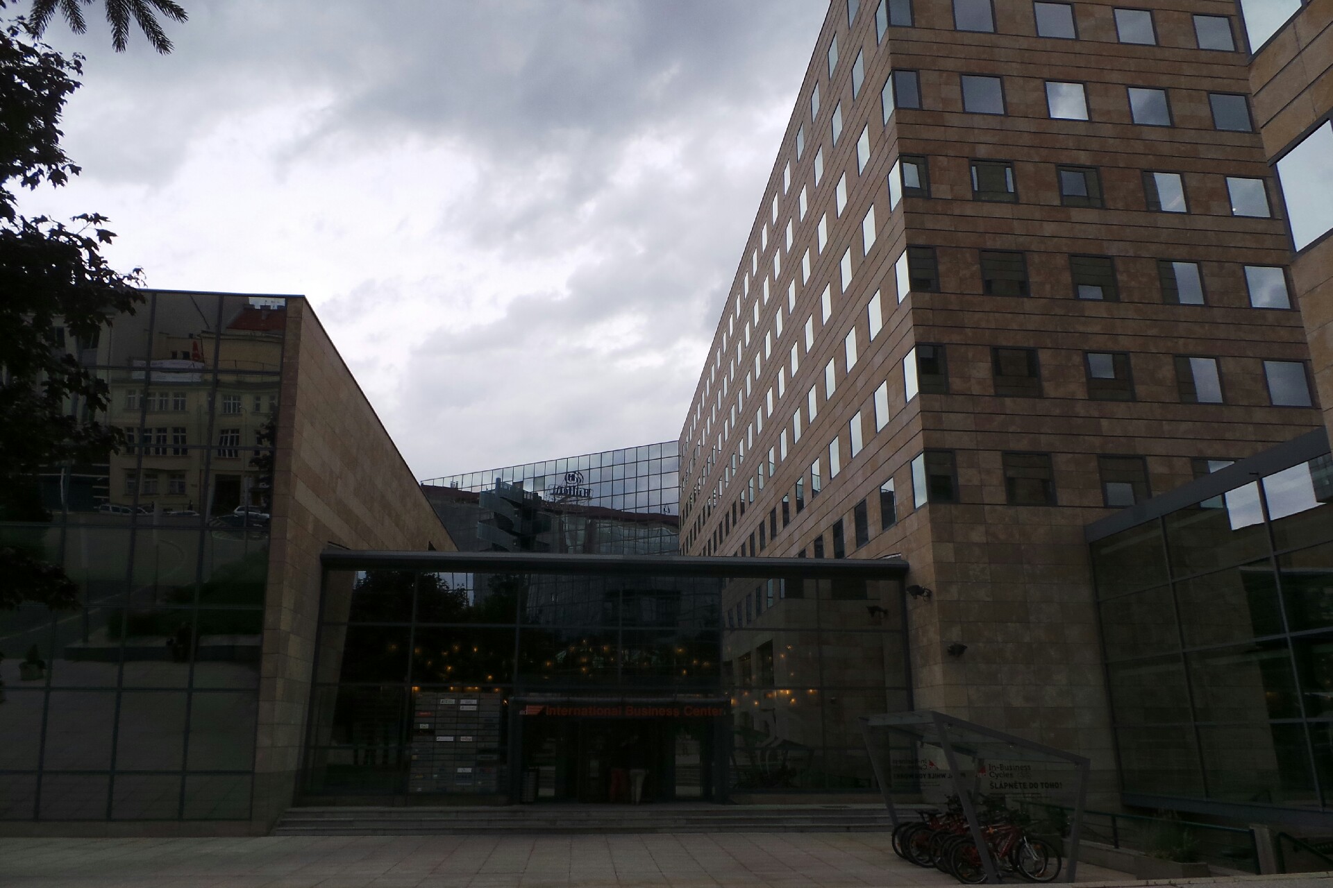 Crown Worldwide Movers, s.r.o.