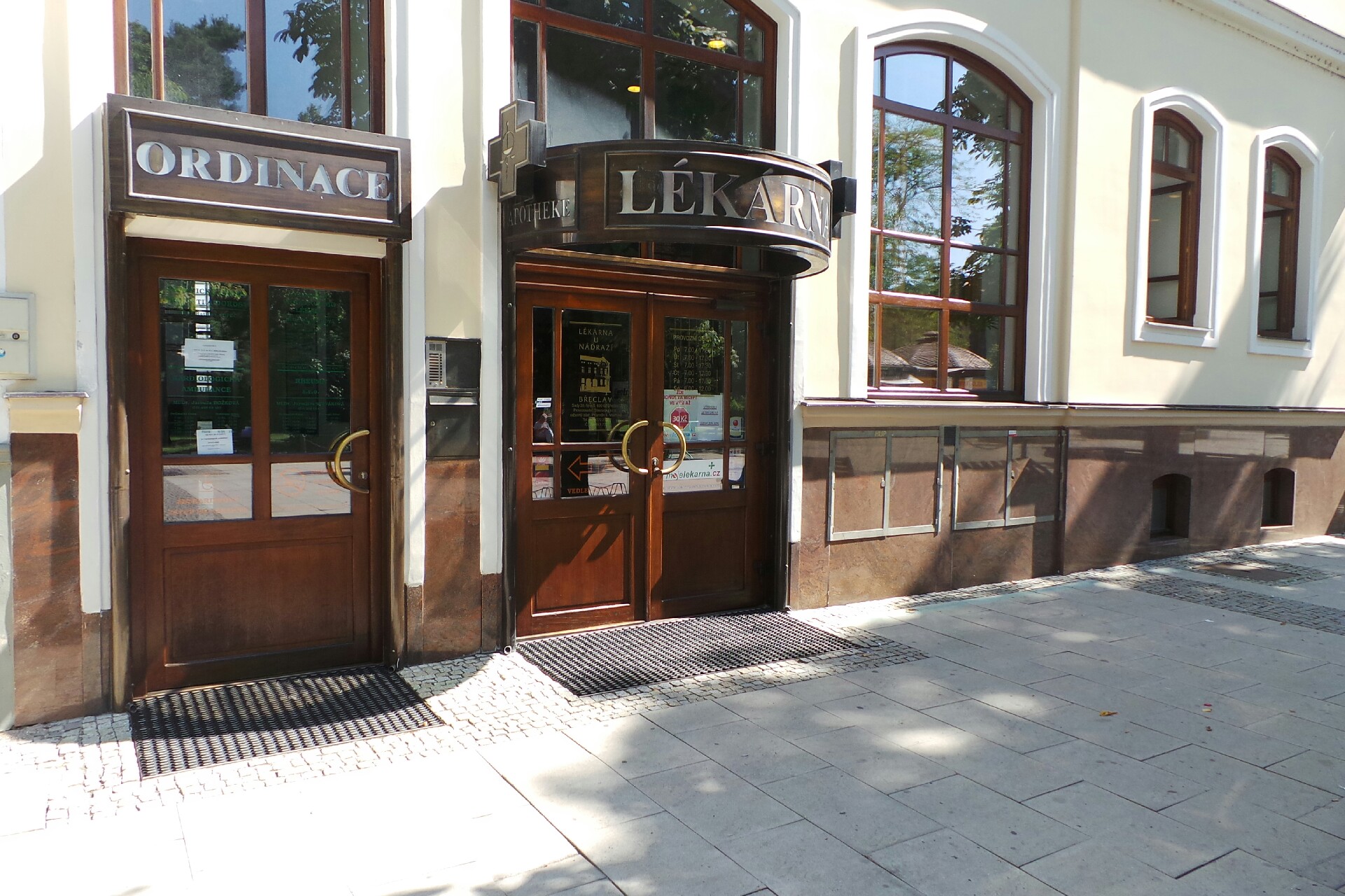 Lékárna U NÁDRAŽÍ