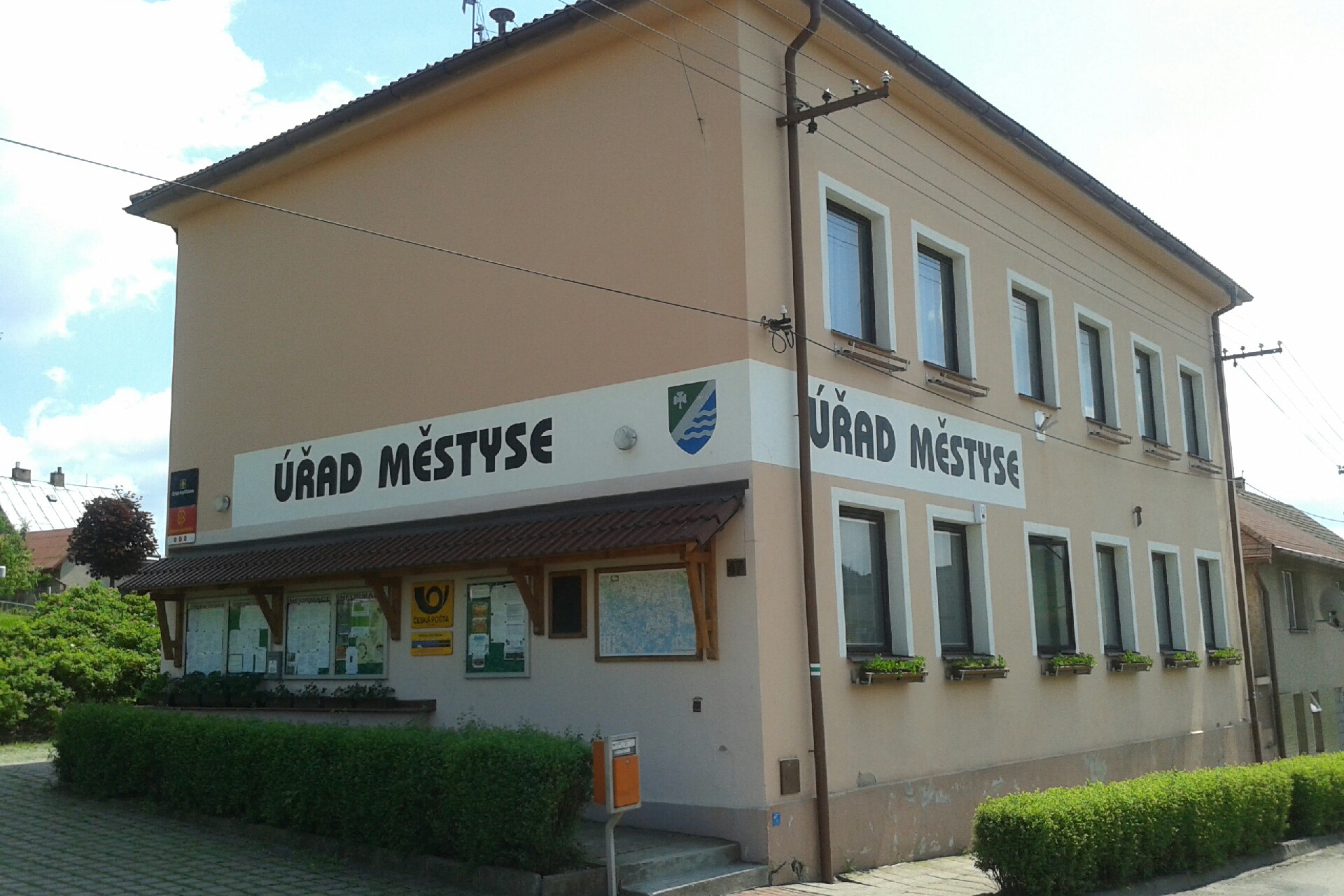Libice nad Doubravou - úřad městyse