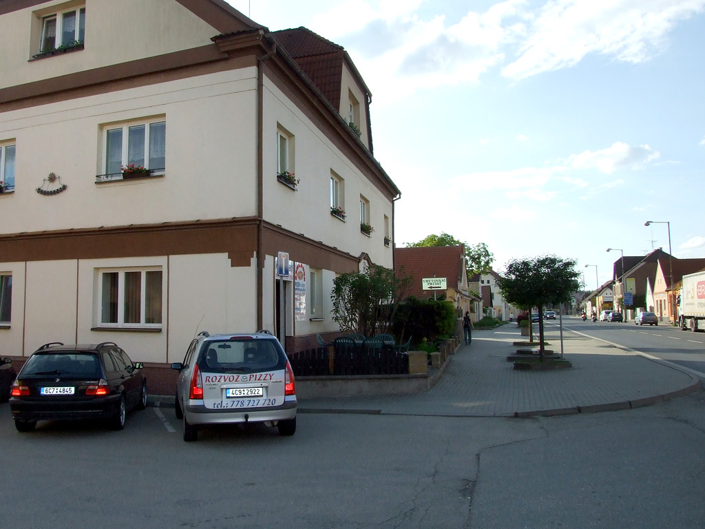 Pizza u řeky foto 3