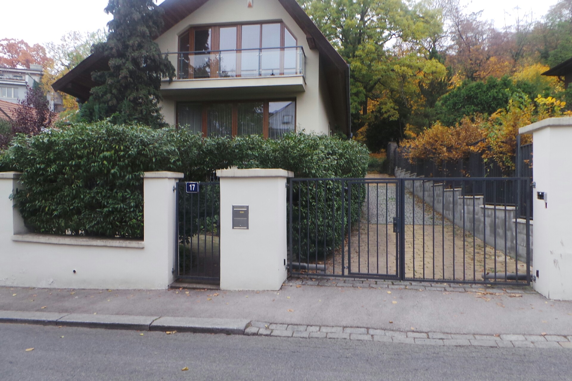 Mgr. Irma Comstocková, LL.M., advokát