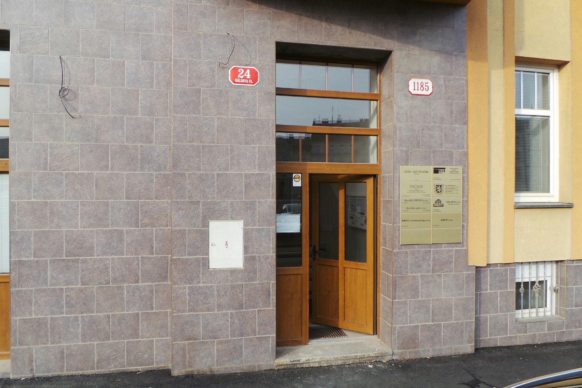 AKV, společnost s ručením omezeným