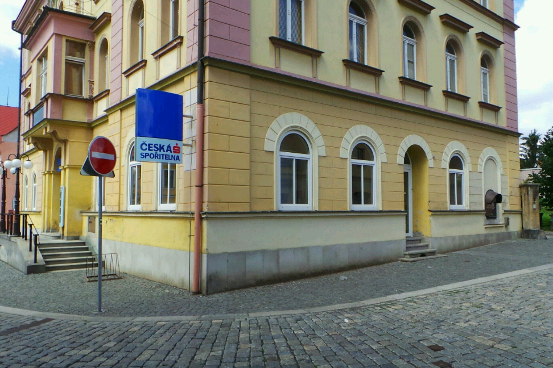 Bankomat České spořitelny foto 2