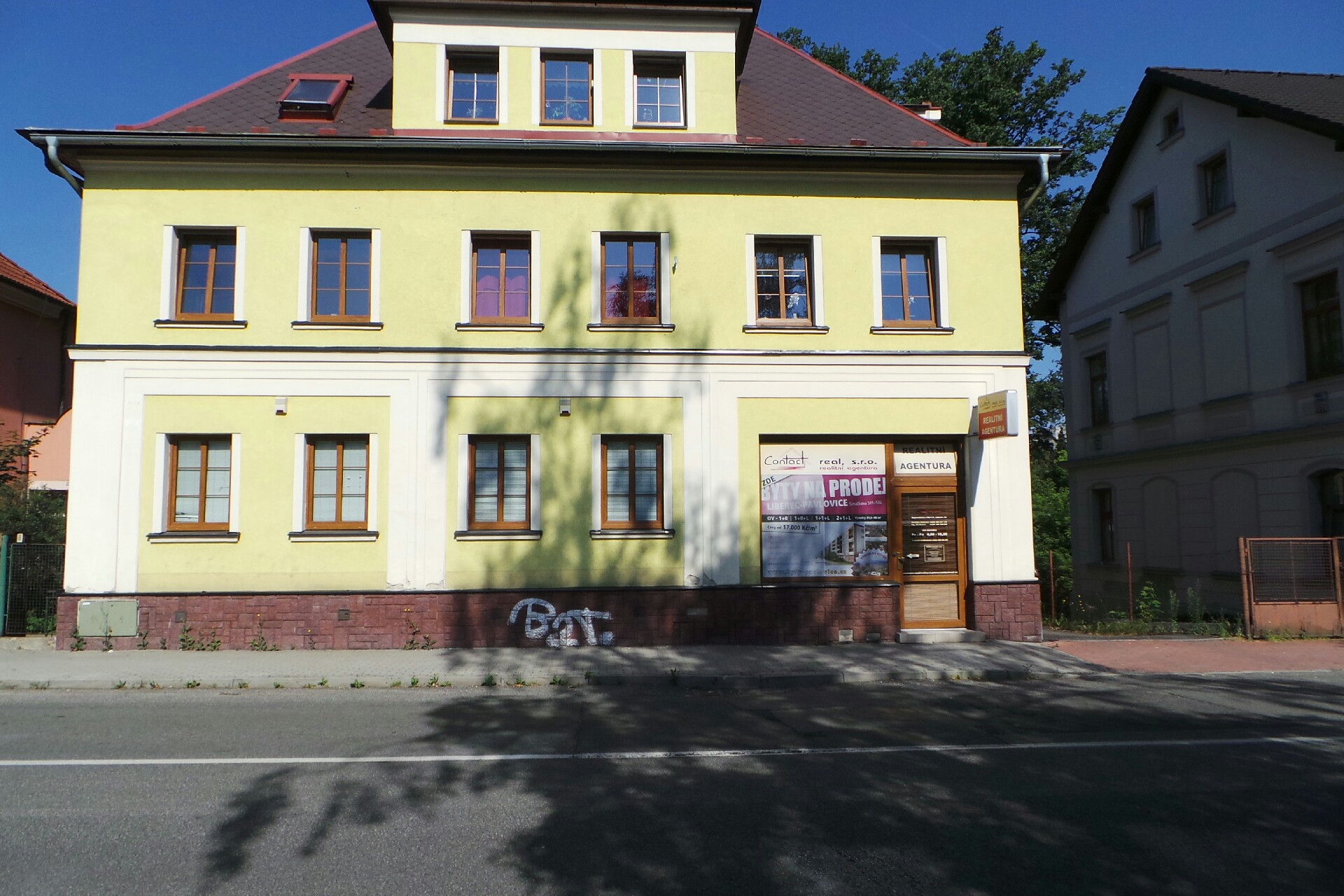 Contact real plus, s.r.o.