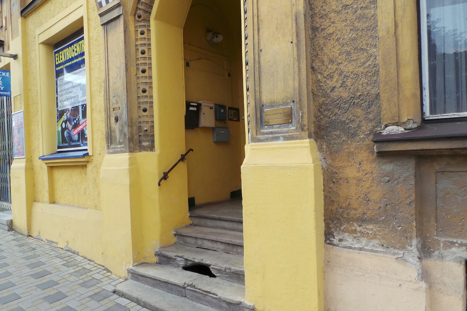 MUDr. Hana Sakařová