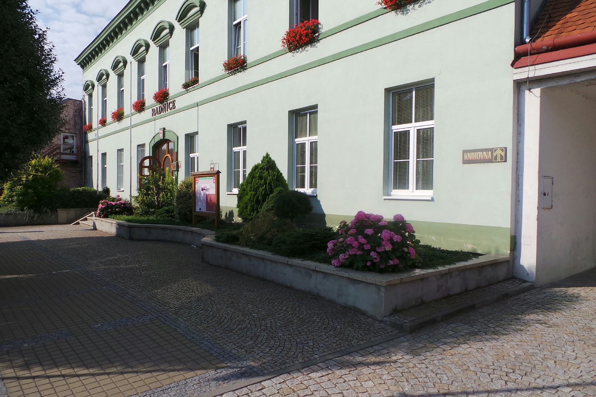 Městská knihovna Hrušovany nad Jevišovkou