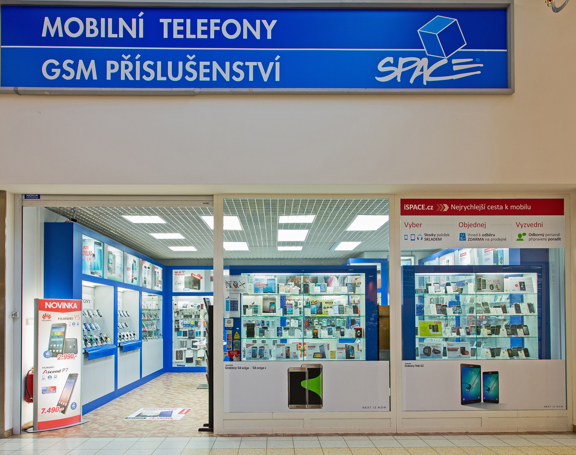 SPACE mobilní telefony