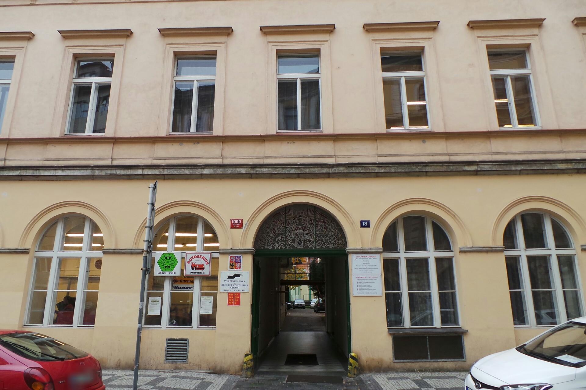 Autoservis, pneuservis SPŠD Masná