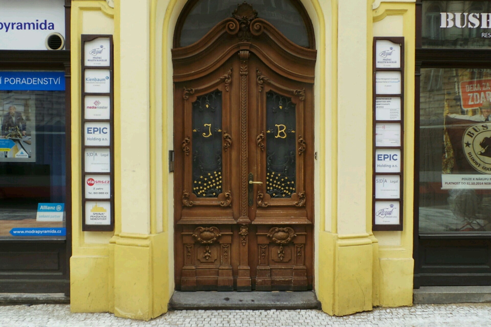 Royal pražská realitní kancelář