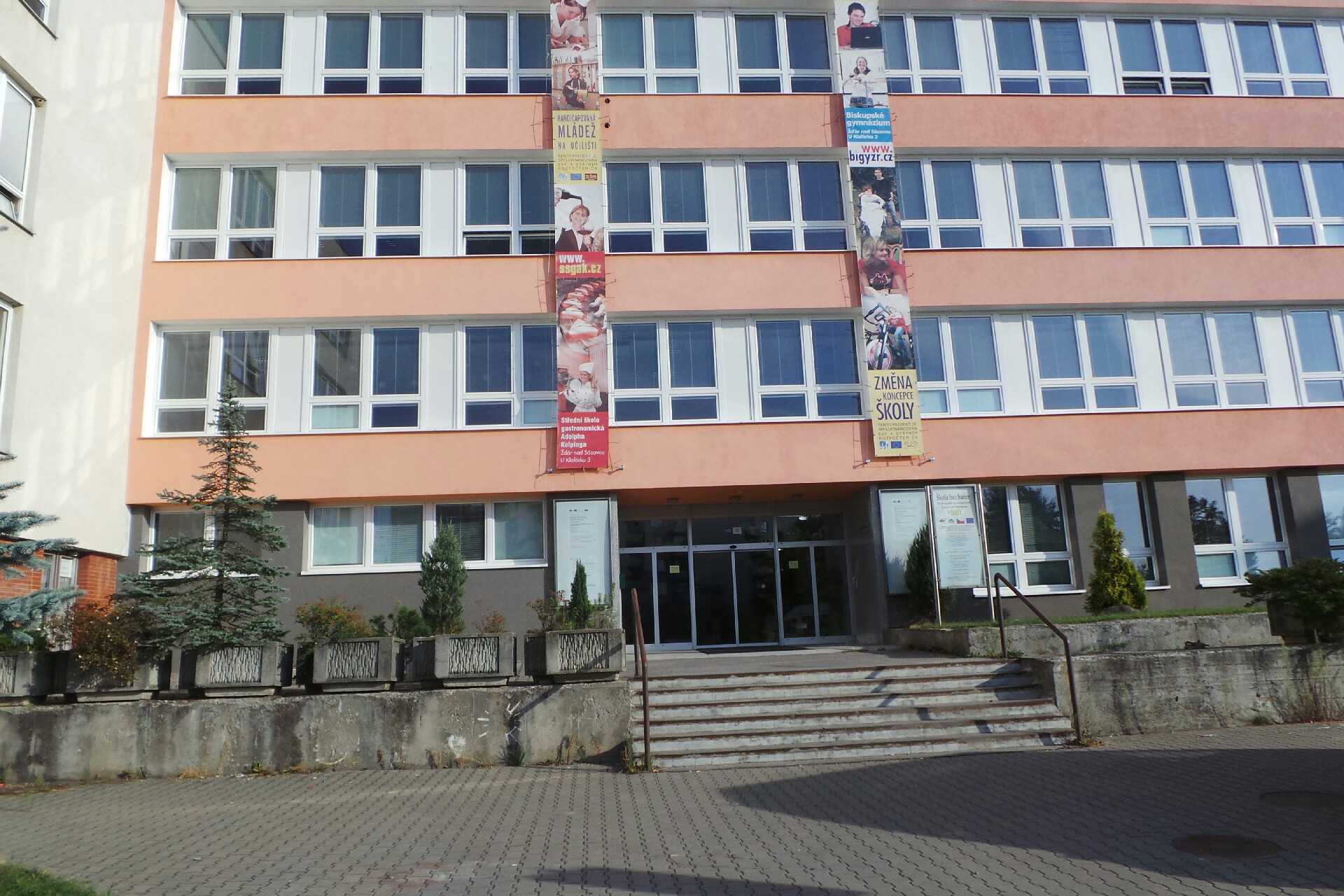 Biskupské gymnázium