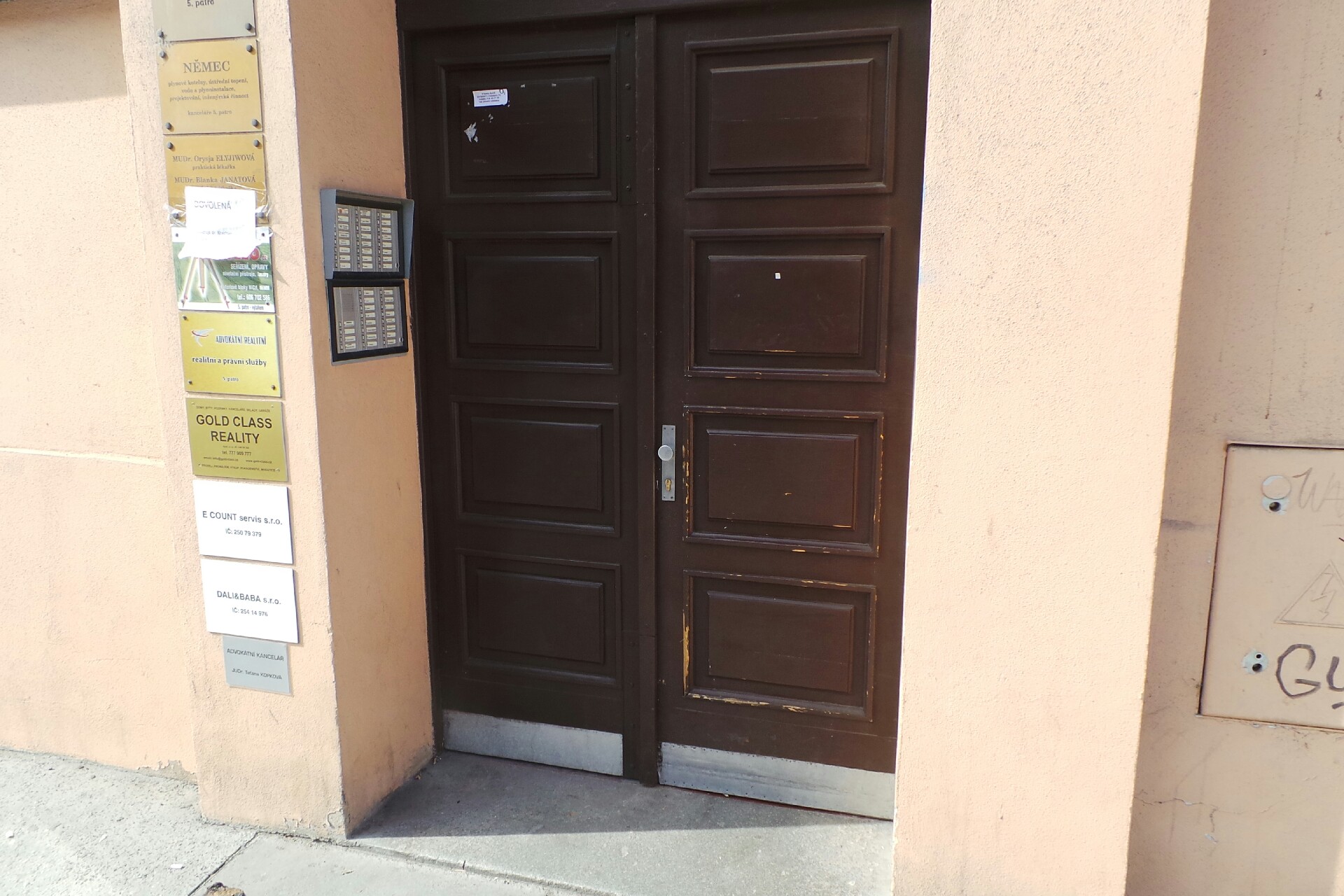 A.Realitní s.r.o.- Advokátní realitní