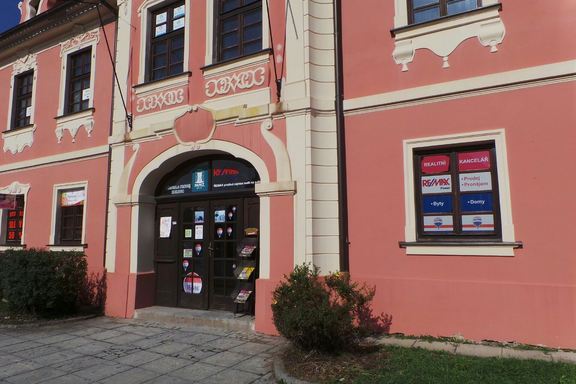 Jiří Dolejš Realitní kancelář RE/MAX Power