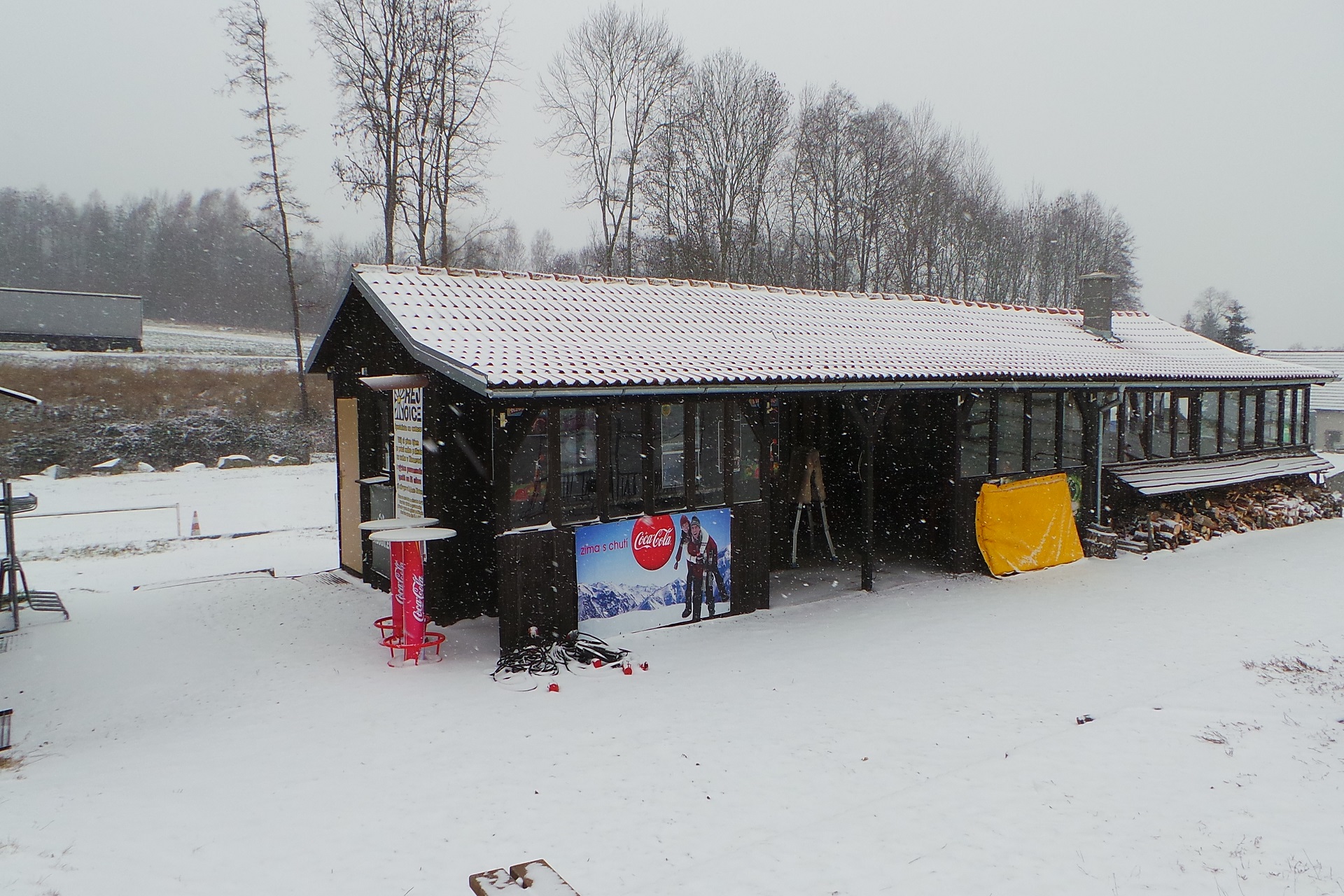 Stánek s občerstvením Kocourov