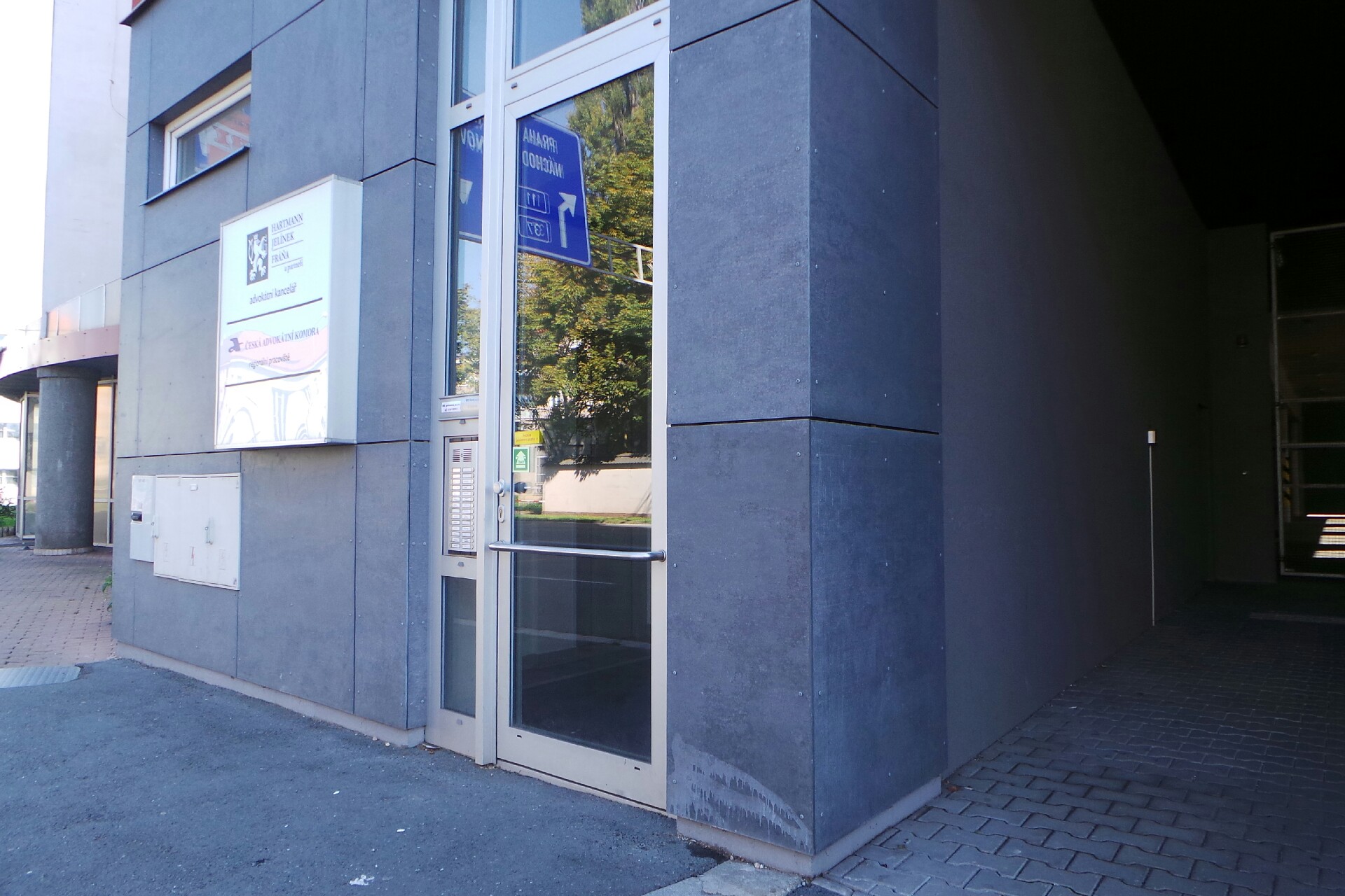 Mgr. Lukáš Smutný, advokát