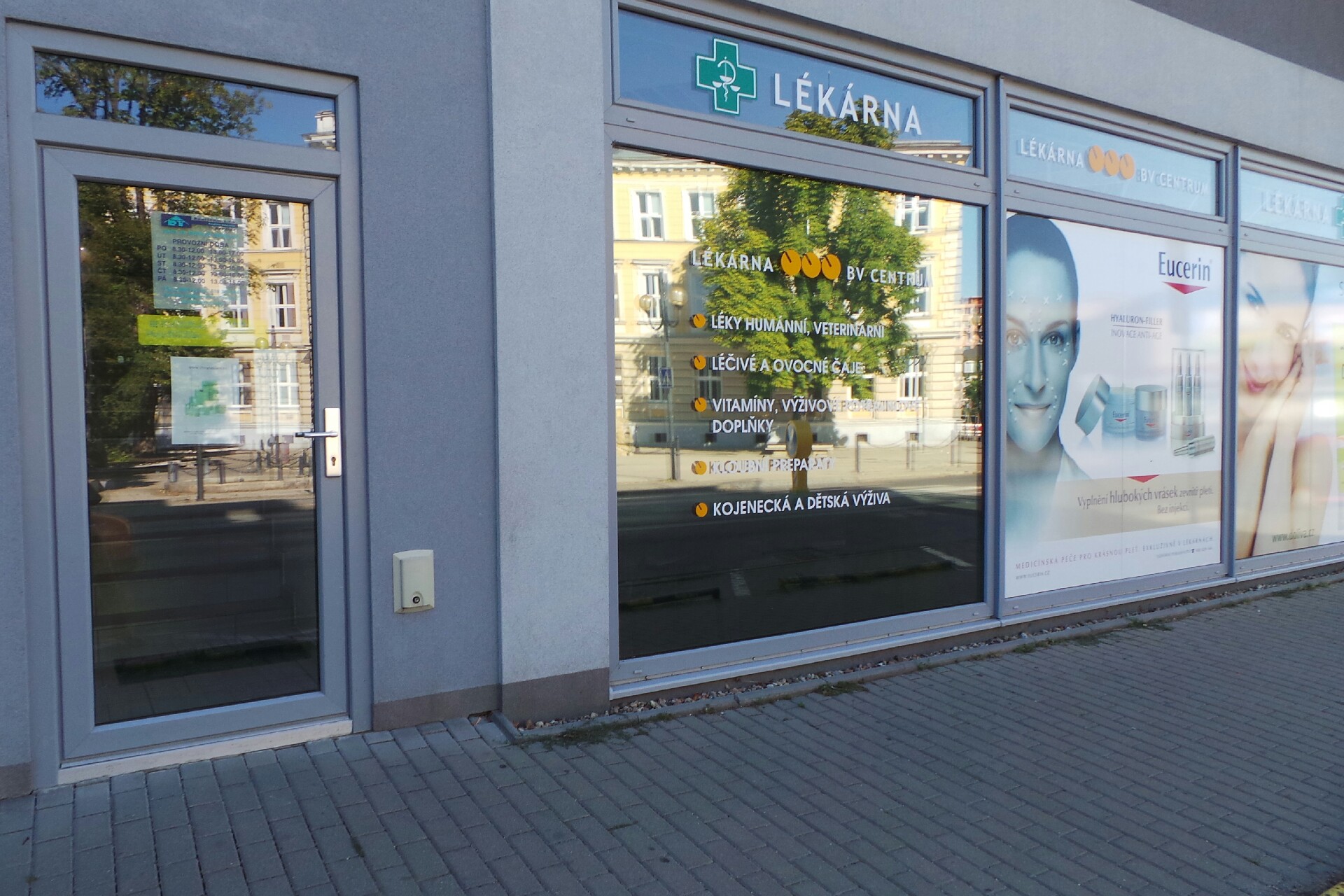 Jitka Drobiličová - Nehtové studio Romana foto 1