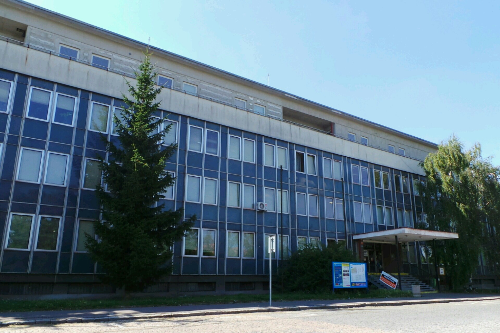 MUDr. Oldřich Macharáček