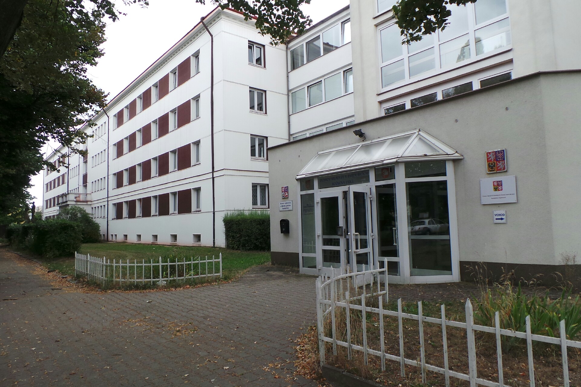 Domov mládeže a školní jídelna Pardubice